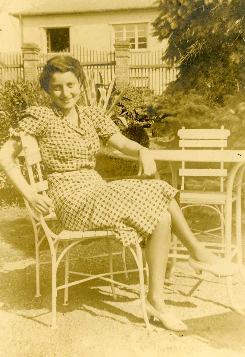 Hannah Senesh in Budapest before immigrating to Palestine. Photo source: Wikipedia