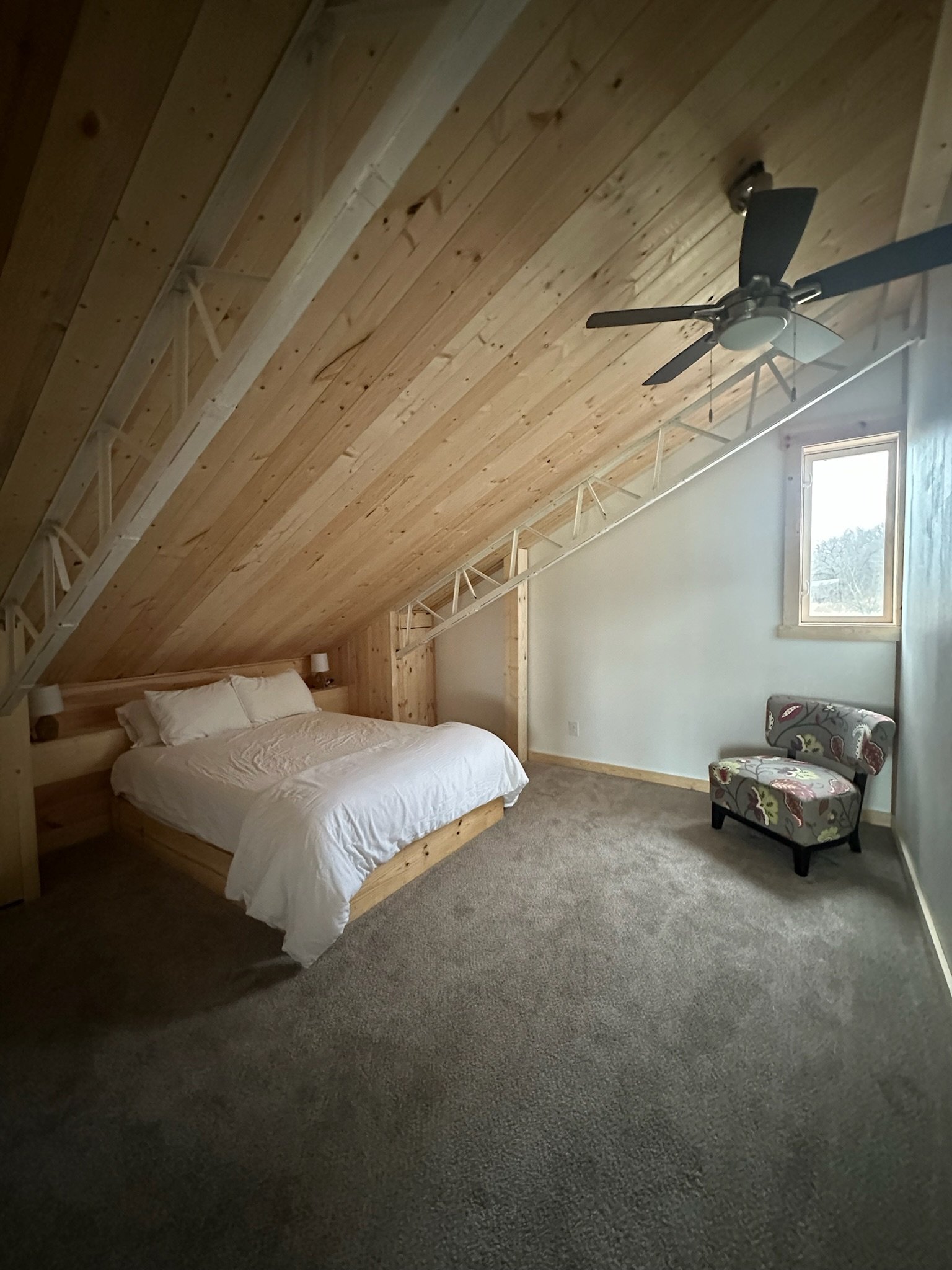 bedroom1.jpeg