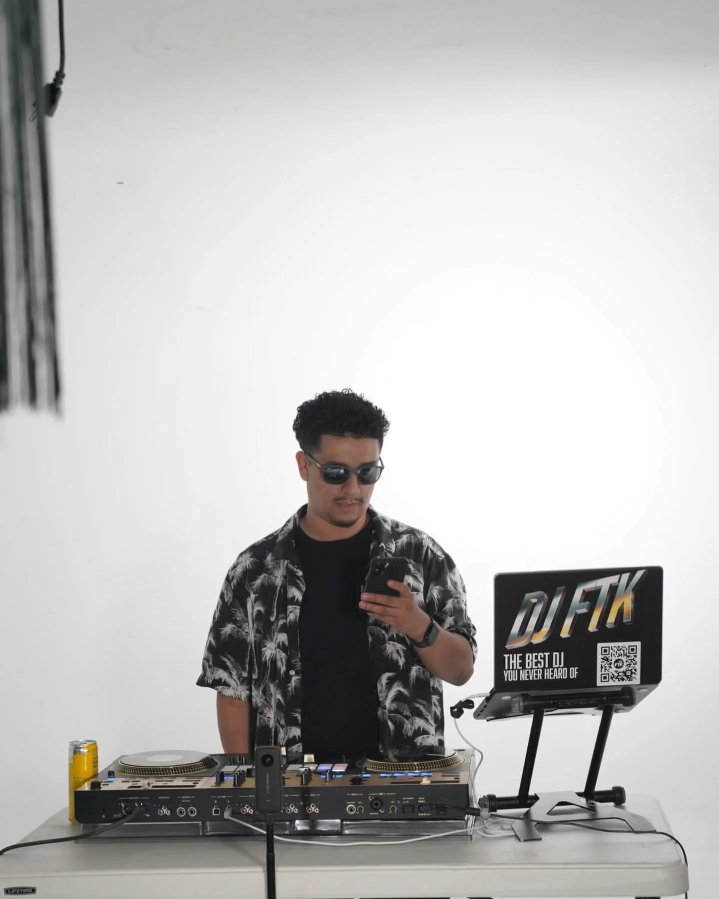 VIDEO DROPS SATURDAY!
Here&rsquo;s this weekend&rsquo;s lineup🖤
(See the second slide). 

Feeling super blessed and I hope yall do too. Drink hella water. See yall this weekend. 🥂

EDIT: forgot to add Up In Smoke Saturday night at @okaybarnola , I 