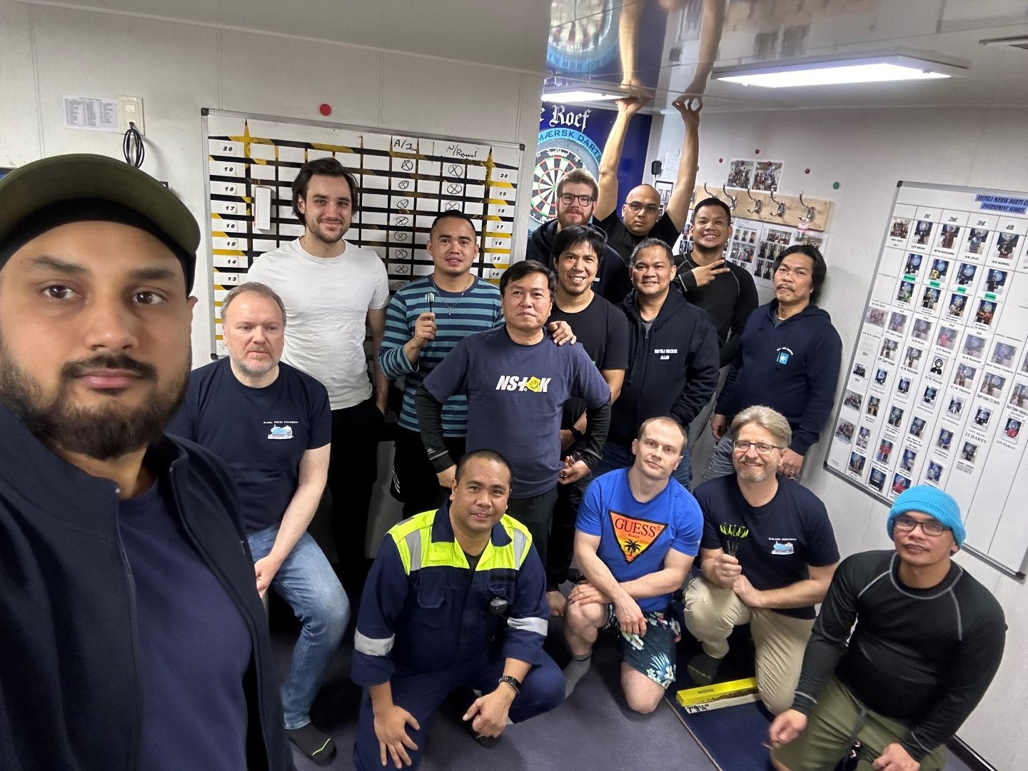 På VISTULA MAERSK er besætningen vilde med at spille dart