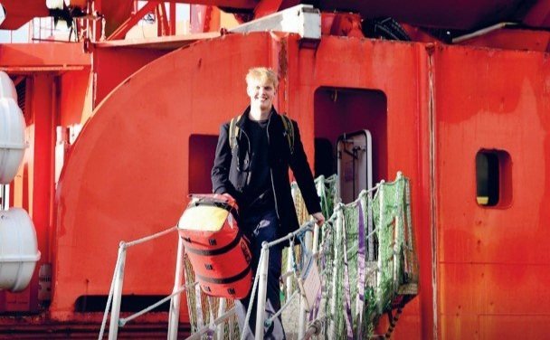 Kom Med Ombord var det helt rigtige for Emil. Læs det nye At Sea magasin