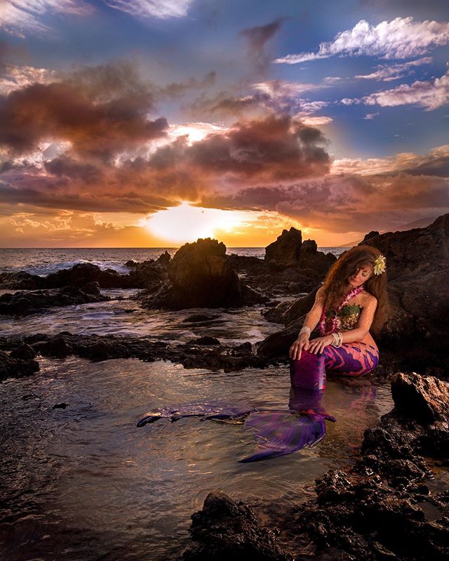 Golden-dipped Maui sunsets...always the perfect backdrop for your magical mermaid memories. This stunning siren was whisked away by her hubby to enjoy her own surprise Maui Island Mermaids FantaSea Photo Shoot and she loved every minute! We had sooo 