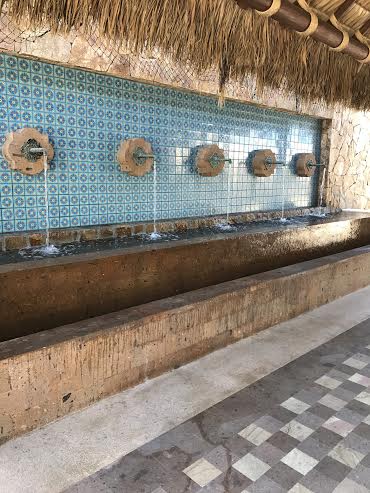 Solmar Resort Entrance Photo by Evolve Benton