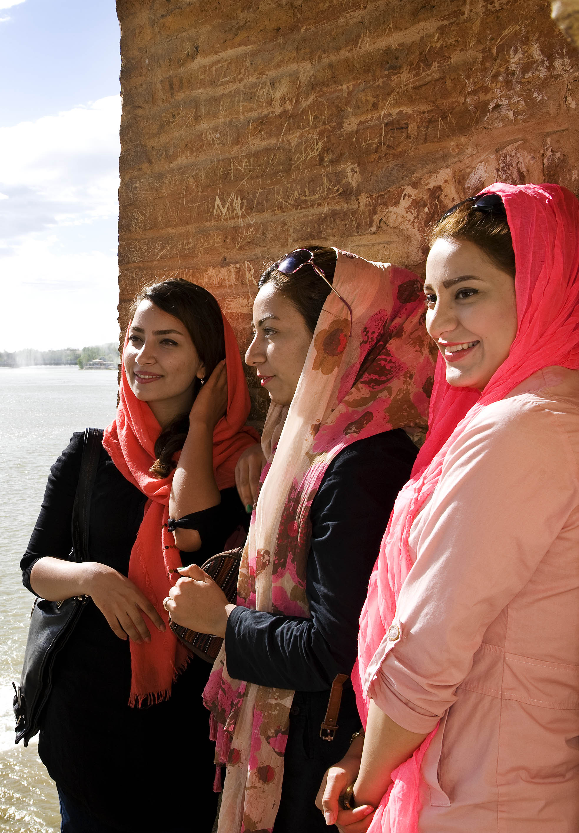 Modern girls on the Pol Khajoo, Isfahan