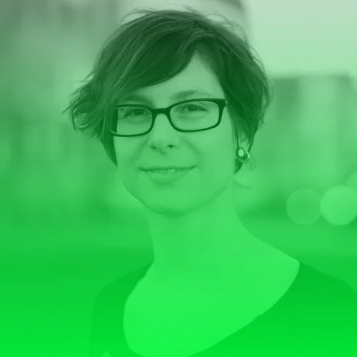 Tanja Krämer Tanja Krämer ist freie Journalistin und Vorstand von RiffReporter – die Genossenschaft für freien Journalismus. Sie hat in Magazinen, Zeitungen und Online veröffentlicht, war Chefredakteurin der Bremer Zeitschrift der Straße, Textchefin bei gehirn.info und Redakteurin bei Spiegel Wissen. Sie wurde mehrfach ausgezeichnet. RiffReporter erhielt 2017 den ersten Netzwende-Award. Twitter: @tanja_kraemer