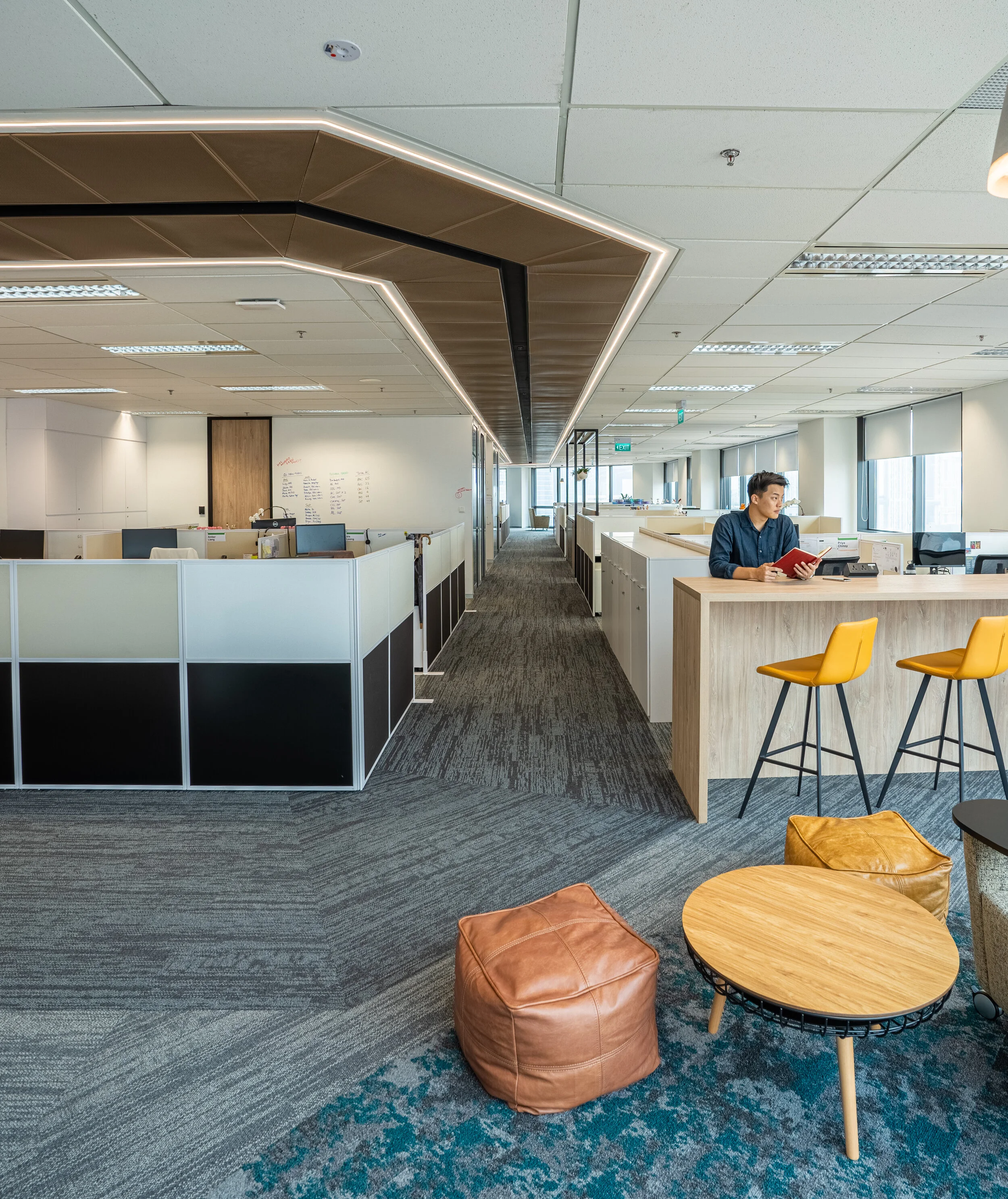 17 - Work area  1.jpg
