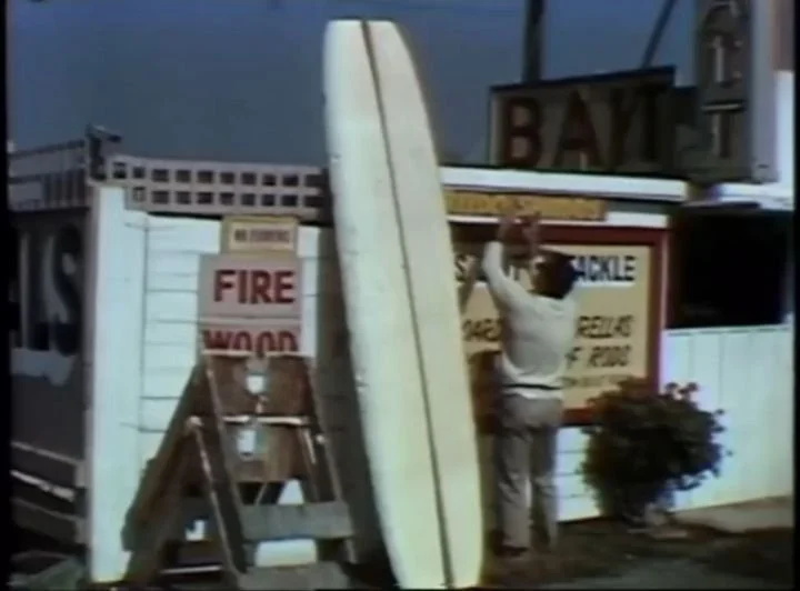 Thanks @surfysurfy for sharing these nine 1 minute gems from The Creedo Speedo bit from John Severson&rsquo;s 1963 film, The Angry Sea. 🔥 Watch the entire film over at @thesurfnetwork *also visit @seversonoriginals
.
#surfysurfyavclub #surfhistory #
