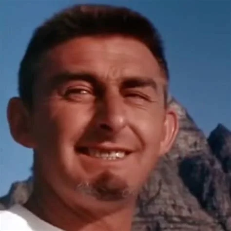 goodthingsguy.com - The Oom: Celebrating the Life and Legacy of SA Surfer