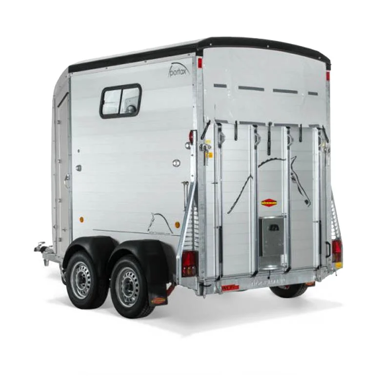 Boeckmann Portax E horse float3.jpg