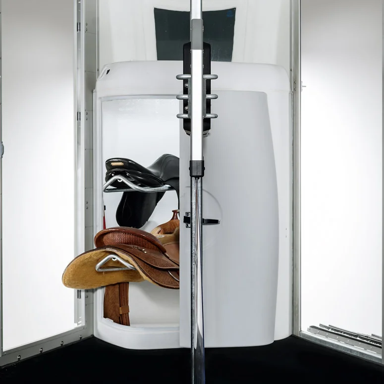 Boeckmann Portax K horse float1.jpg