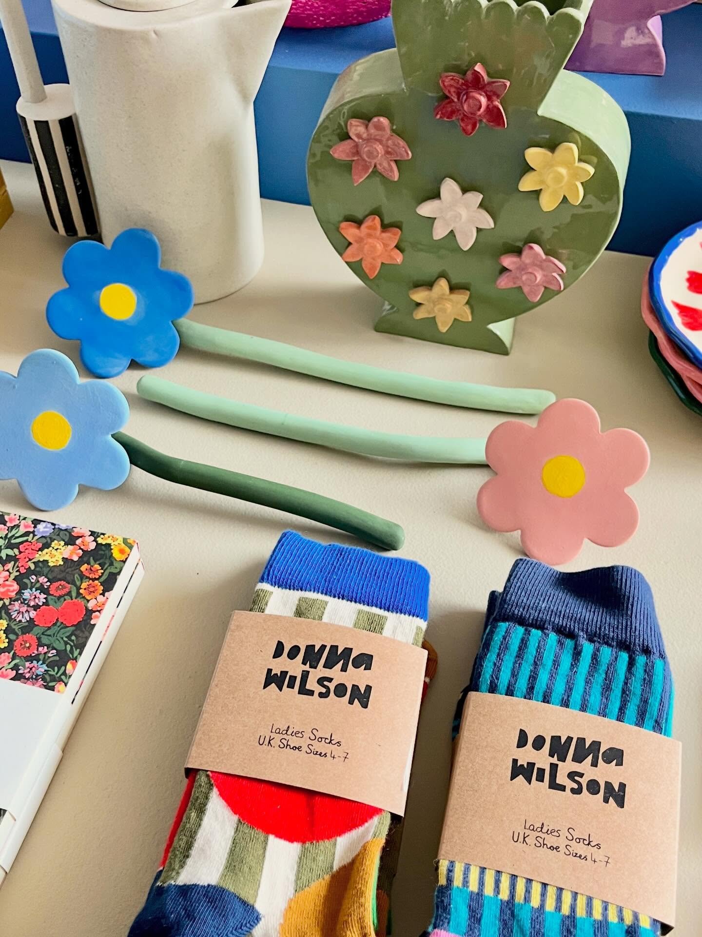 Nos 2 boutiques Klin d&rsquo;&oelig;il ❤️☀️🌈 &agrave; Paris 

6 rue Deguerry Paris 11e
12 rue Lac&eacute;p&egrave;de Paris 5e

OPEN mardi au samedi 
11h - 14h &amp; 15h - 19h