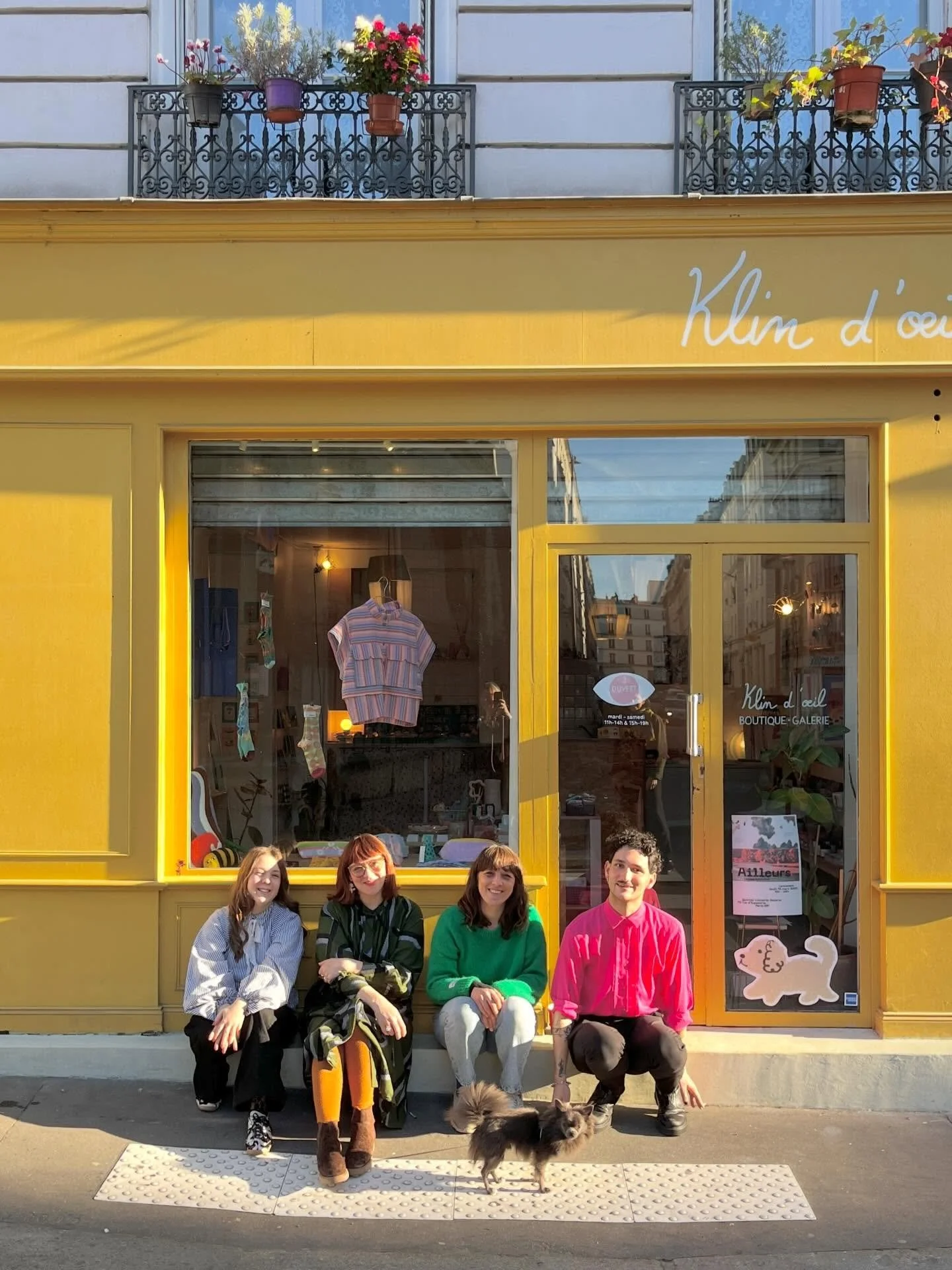 Enfin le printemps ! ✨🌈☀️🌸🌷

Ce week-end, profitez du soleil pour une petite balade parisienne dans le 11e ou le 5e et venez nous faire un coucou en boutique. 👋
 On a plein de p&eacute;pites &agrave; vous faire d&eacute;couvrir pour f&ecirc;ter l