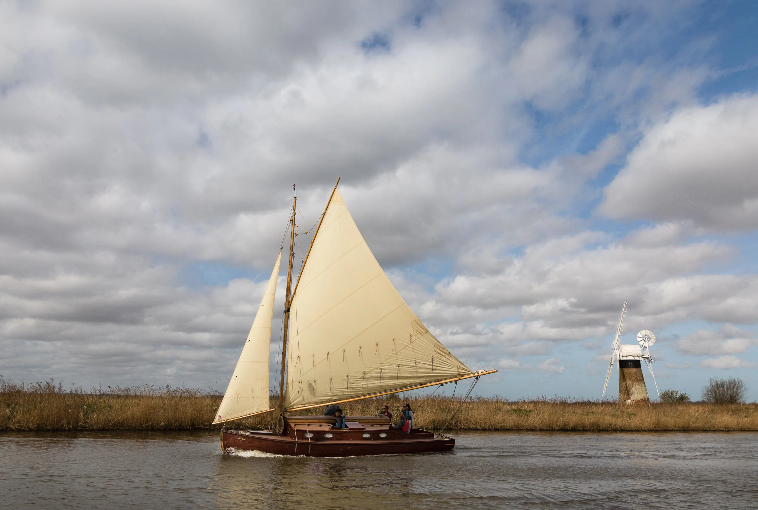 Sailing River Thurne, Norfolk