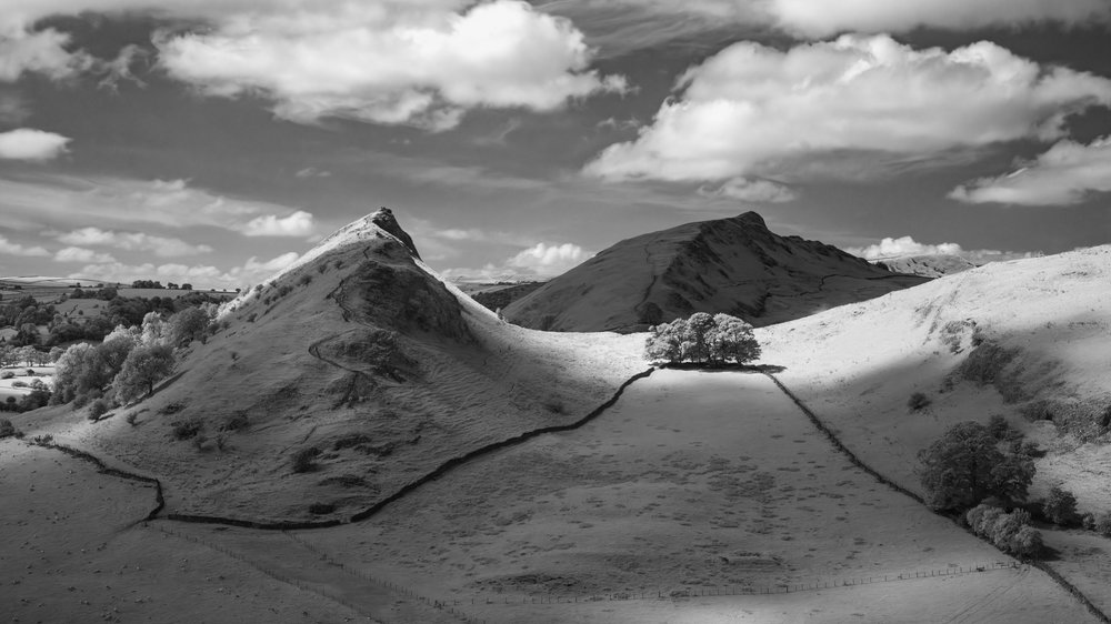  Chrome Hill &amp; Parkhouse Hill in infrared 