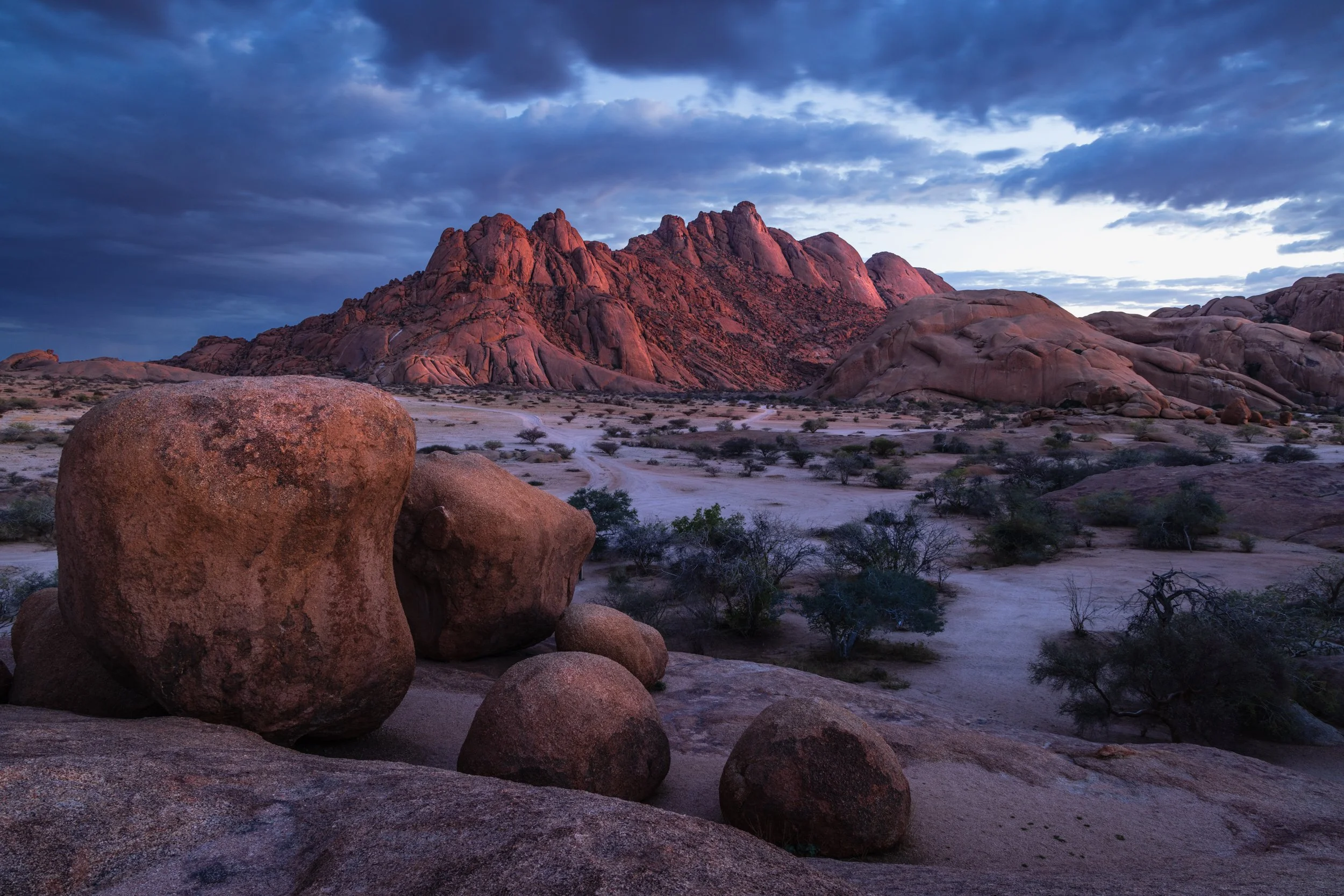 Spitzkoppe light