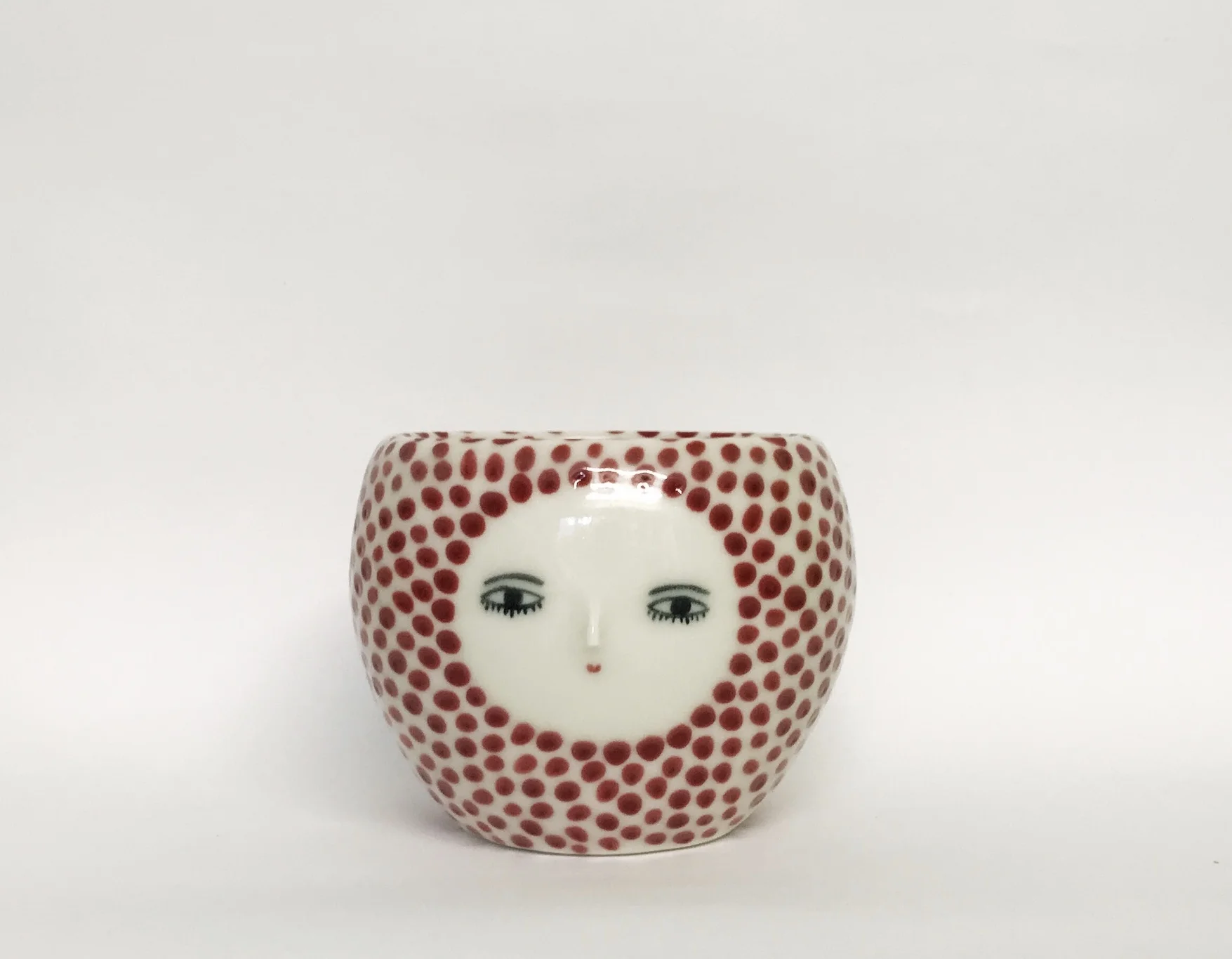 Red Dots - Porcelain container - cache pot