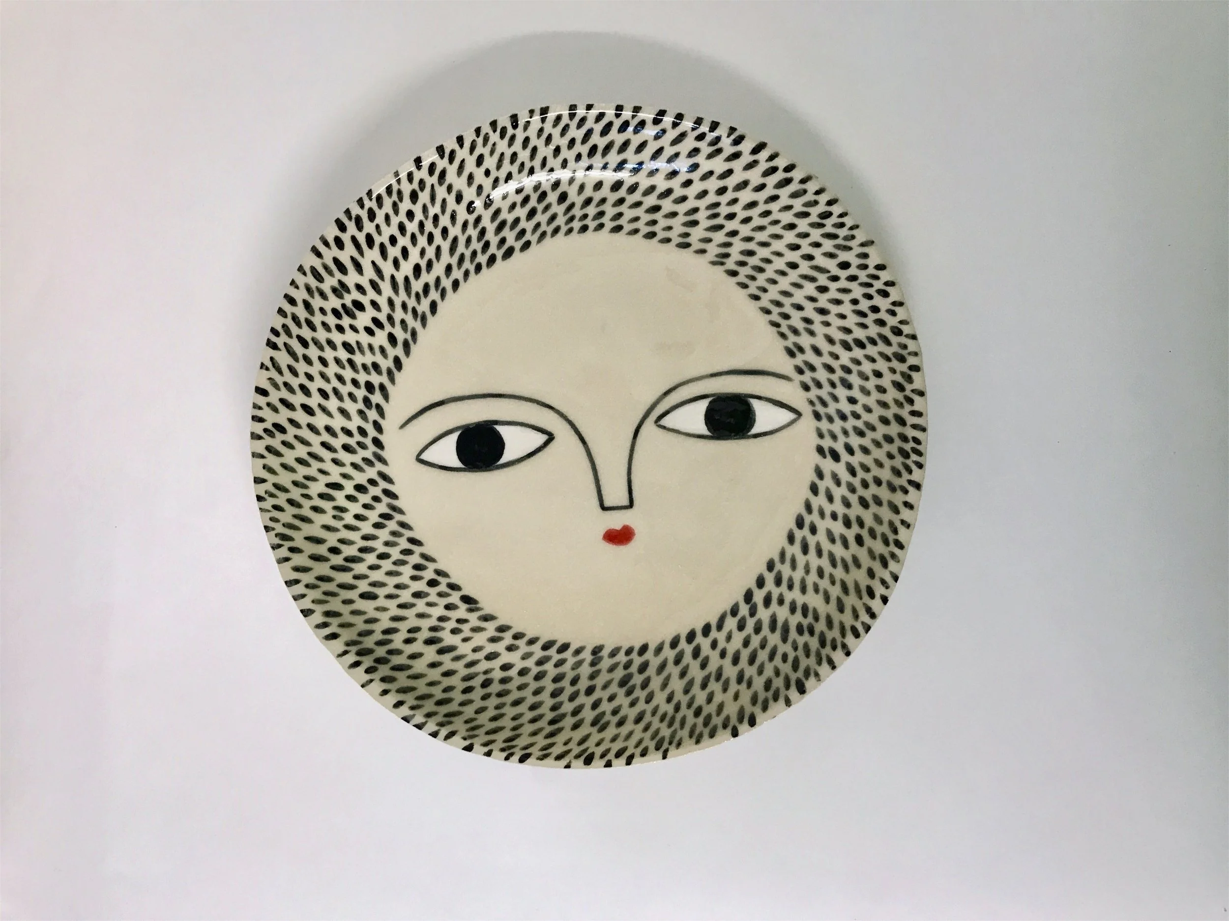 Ceramic illustrated wonky plate