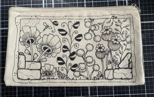 4/11—ZIPPER POUCH TANGLE TIME