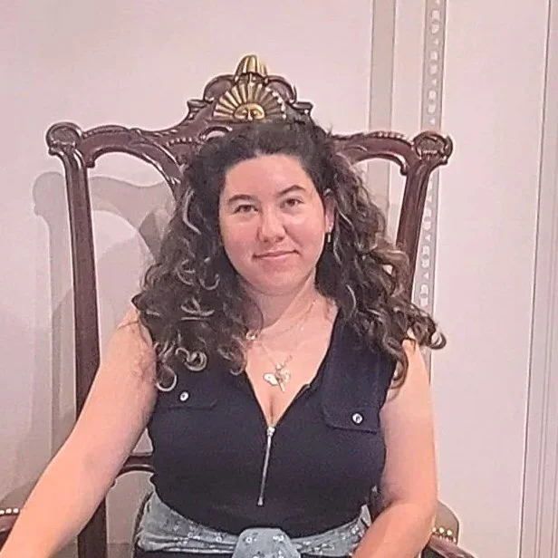 Hannah Gallagher, Intern at Blooming Peace Studio