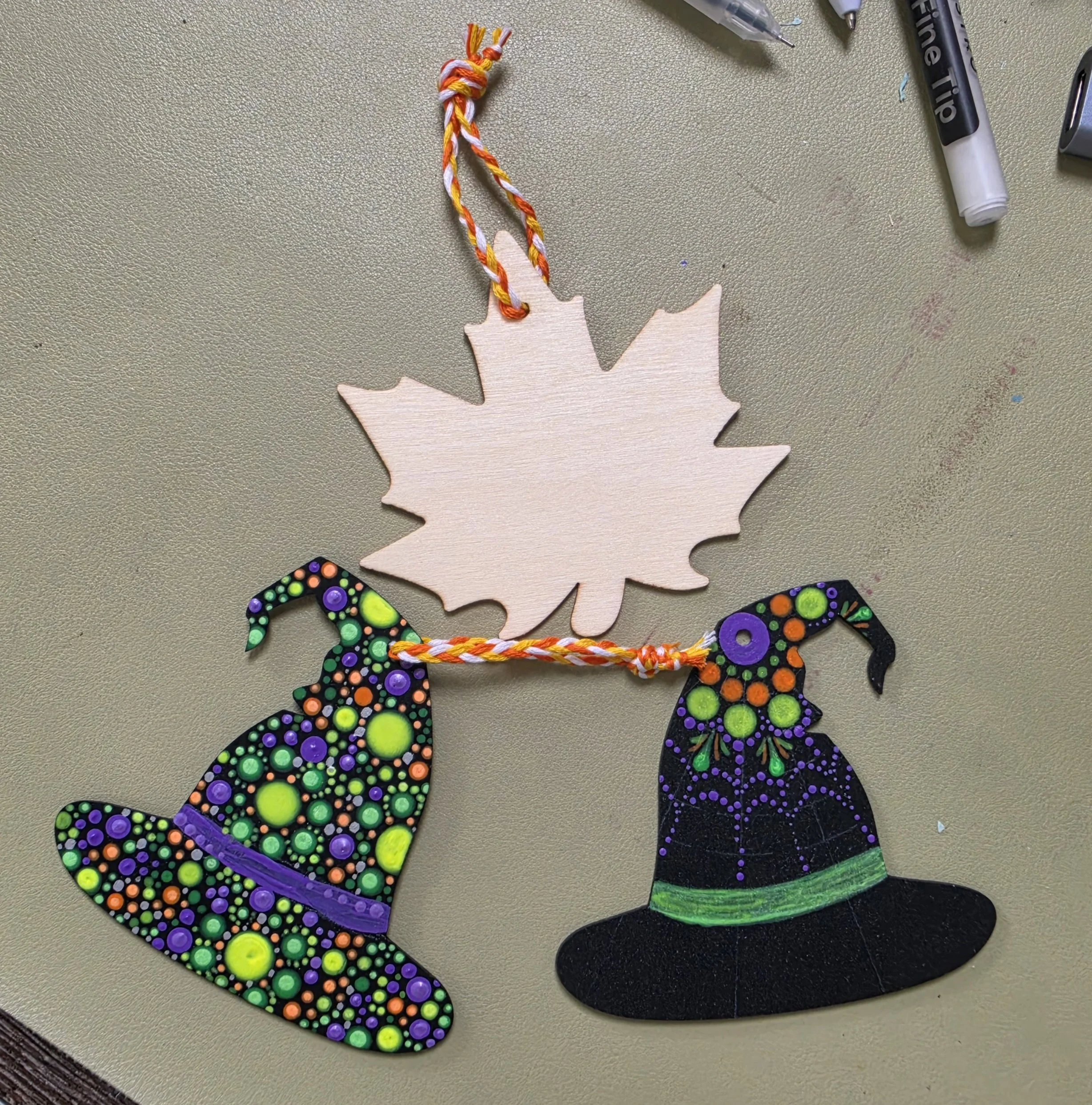 10/5 MANDALA DOT PAINTING: Autumn Magic: Witch Hat & Fall Form Mandalas