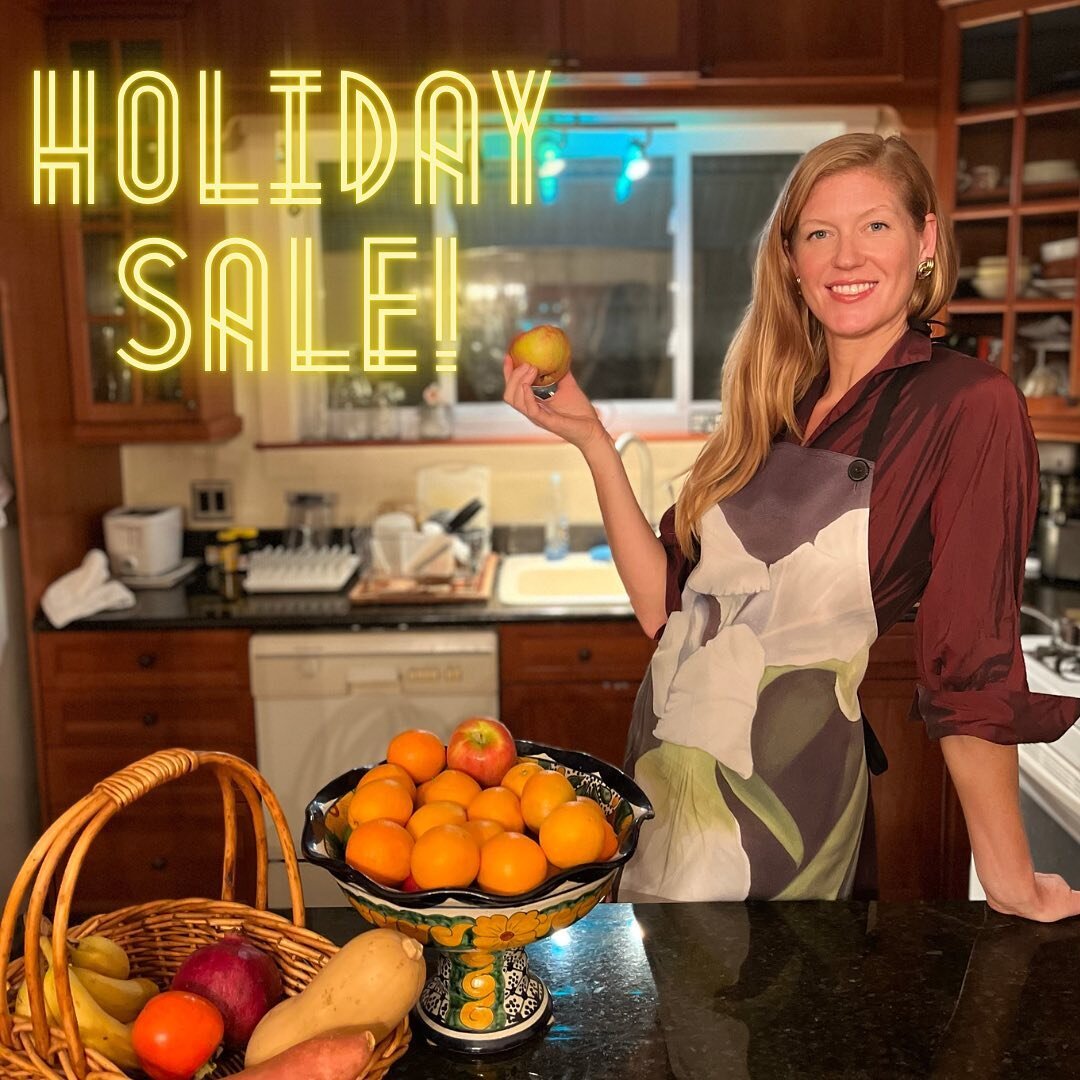 Not sure what to get your specials for the holidays? I got you covered! Just put a little art on it &amp; you&rsquo;re golden! Enjoy 10% off now until Monday 12/12/22 on all aprons, eco tote bags, mugs &amp; tumblers in my shop! Use code HOLIDAY10 at