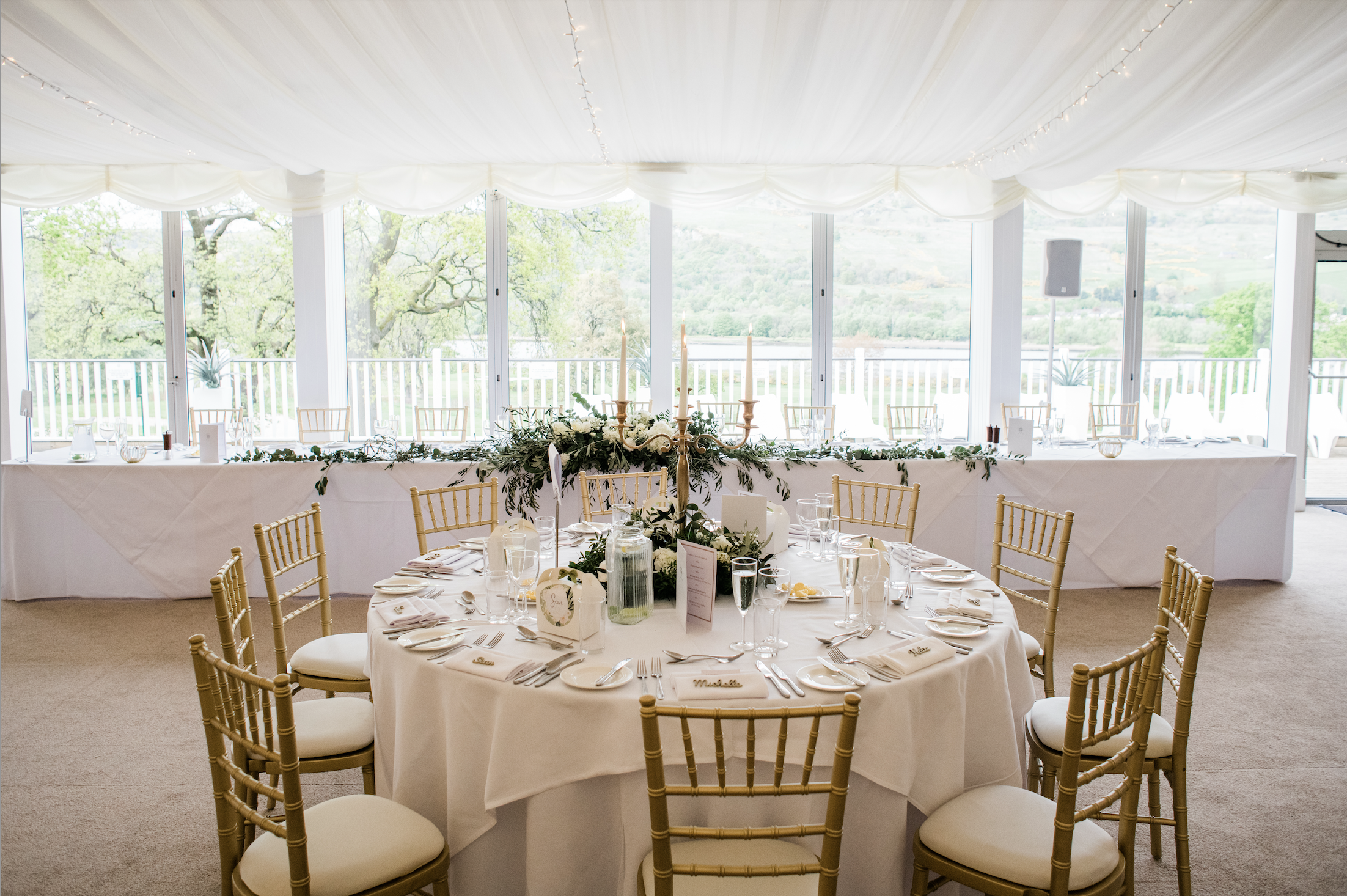 atelier-rosa-luxury-marquee-wedding-flowers-and-event-design-mar-hall2..png