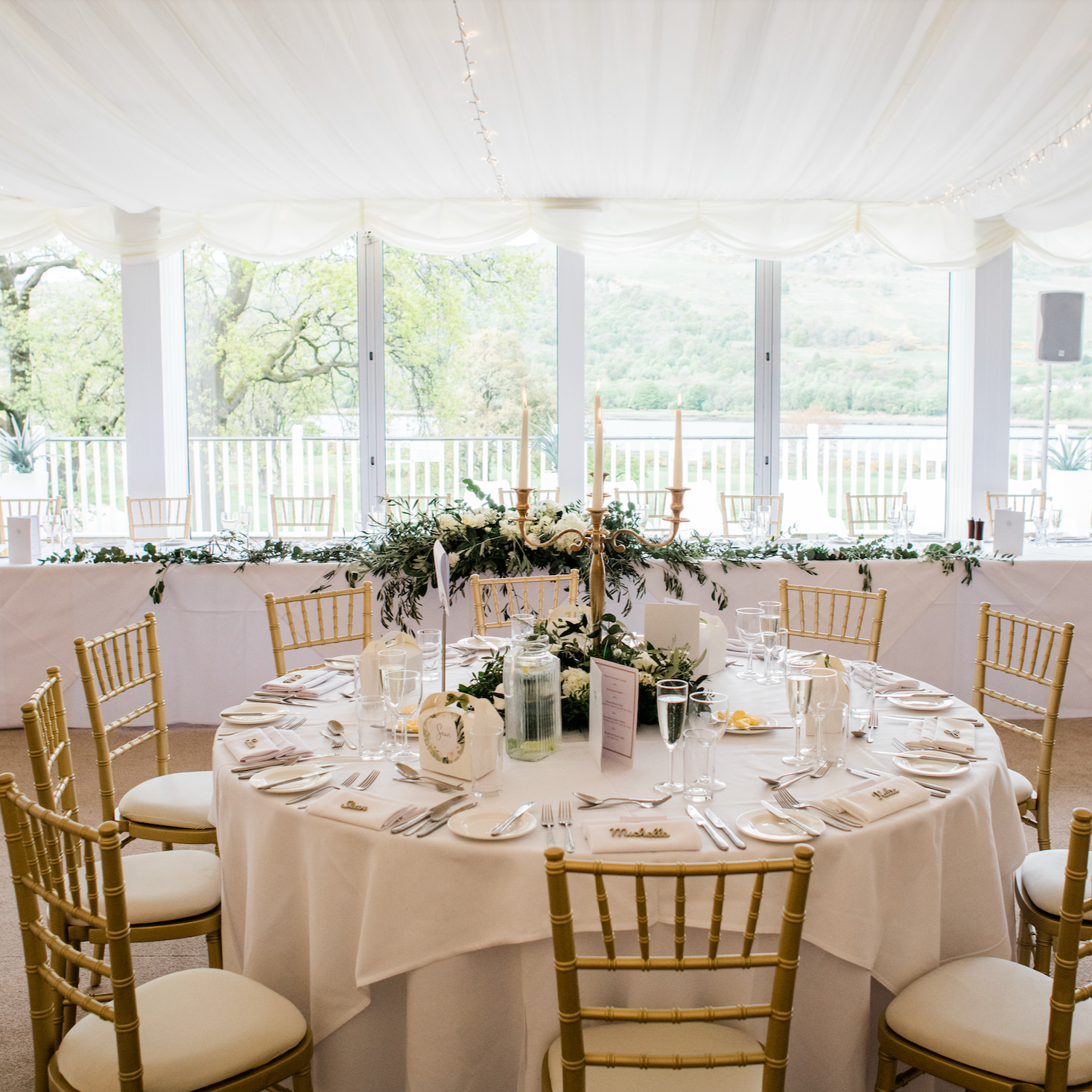 atelier-rosa-luxury-marquee-wedding-flowers-and-event-design-mar-hall2..png