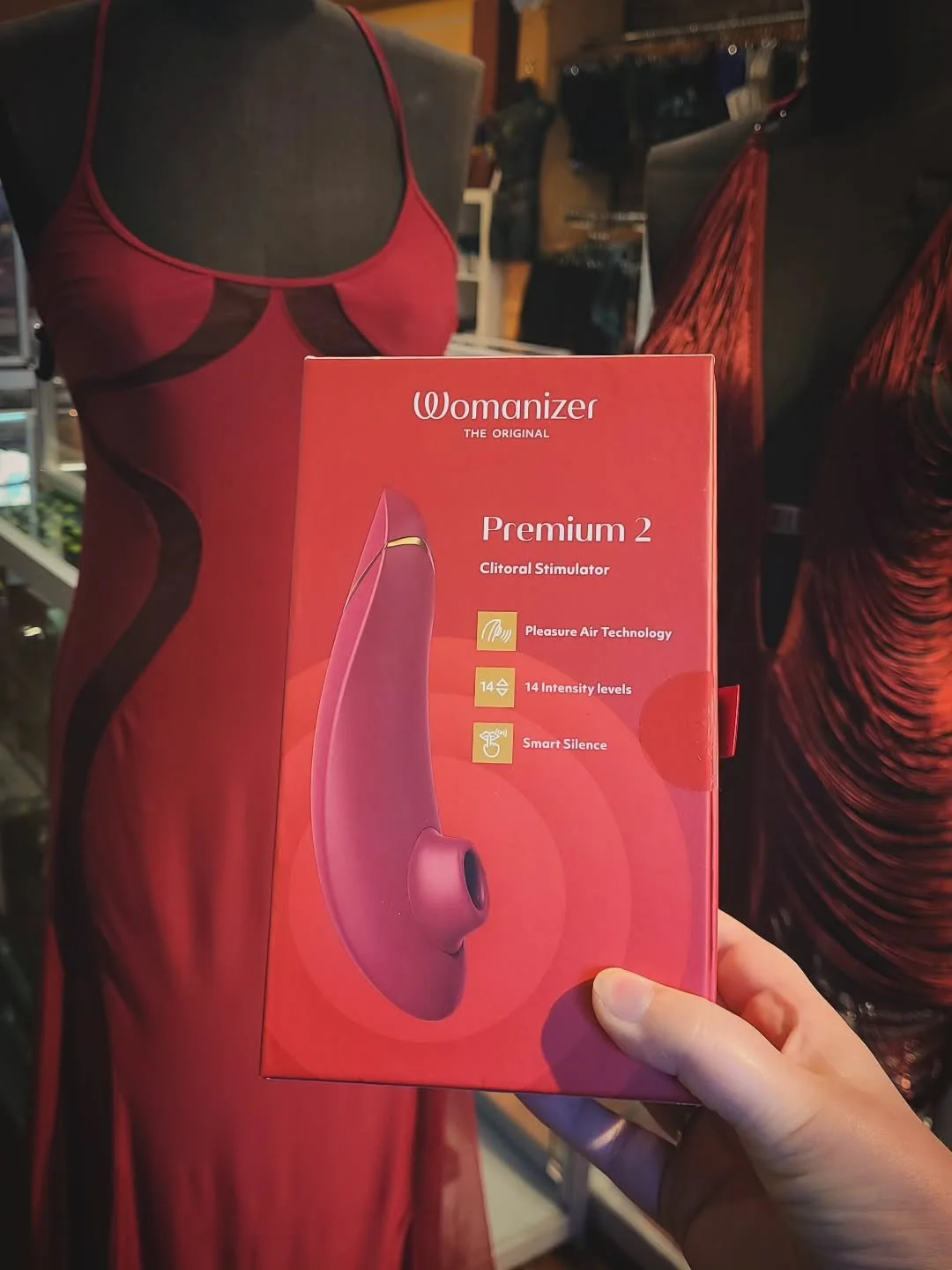 The Premium 2 by Womanizer is the toy of your dreams 💭
 With pleasure air technology, gentle airwaves create blissful external stimulation unlike anything else! 🥵
14 intensity levels give you full control of your experience ⬆️⬇️
Oh, and did I menti