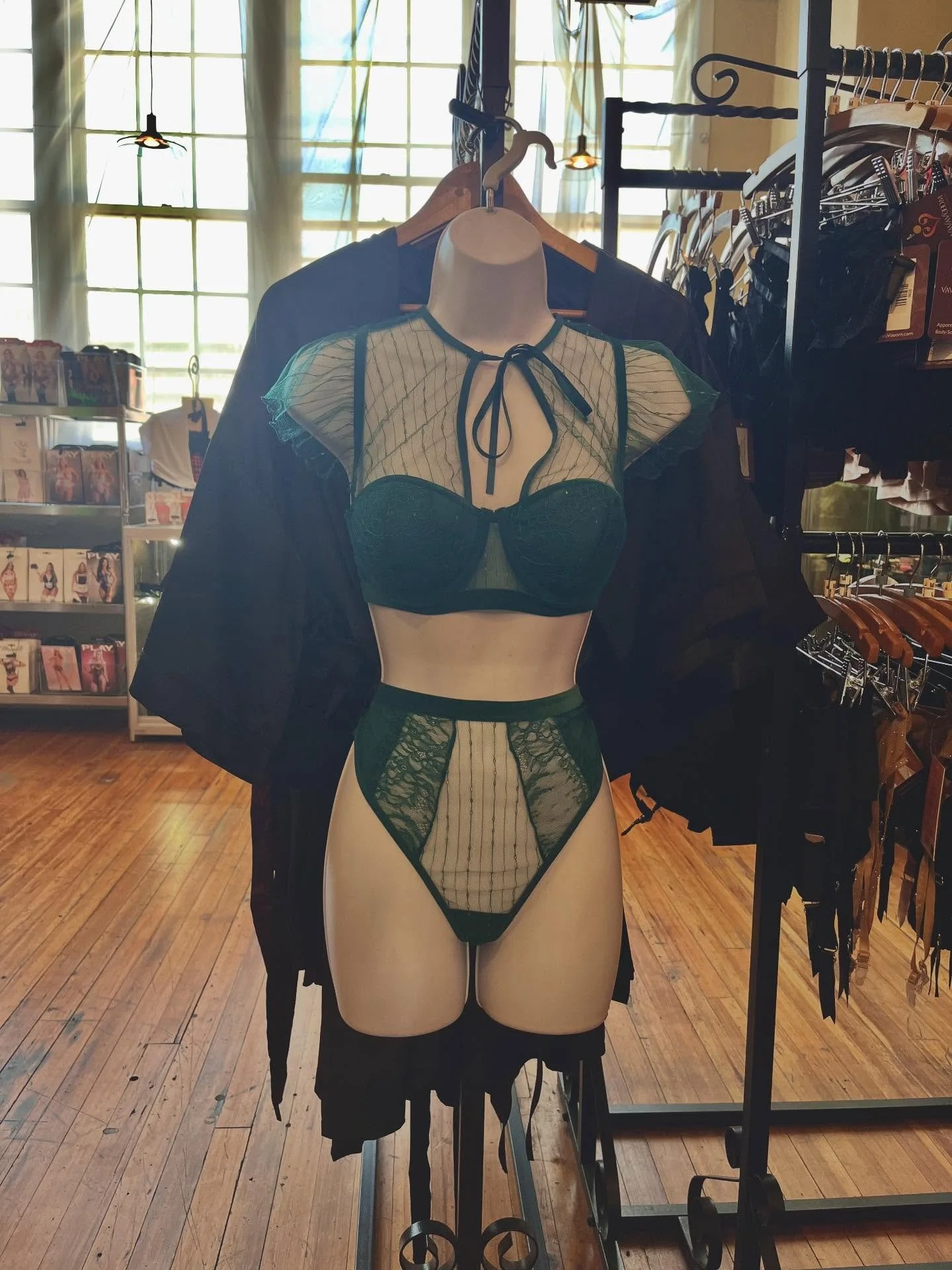 Can&rsquo;t get over this dark teal flutter-sleeved set 🌠

When you&rsquo;re tired of typical lingerie come see us&hellip;
✨💙✨

As always, 
@ 57 Broadway St 📌
Here until 8pm tonight 🥳