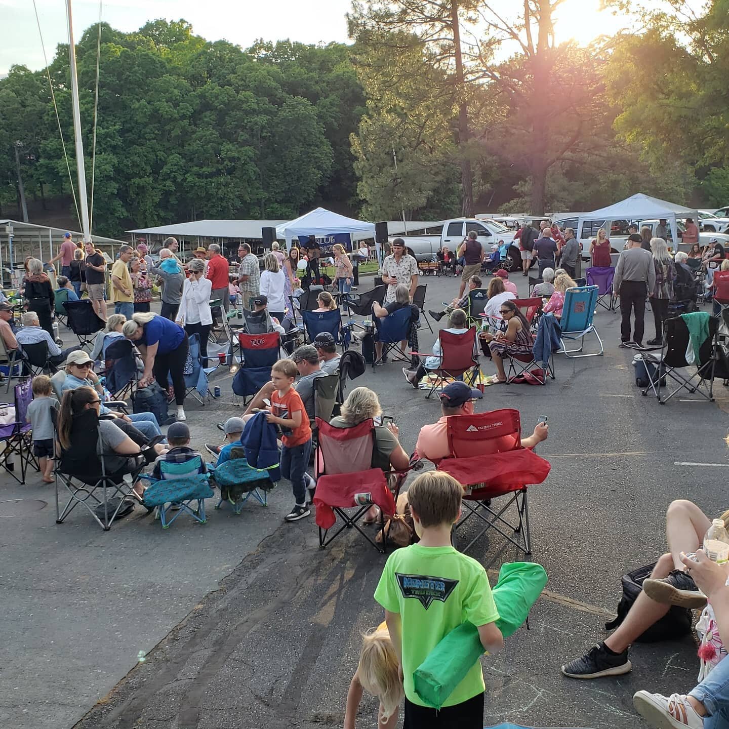 Great turnout today at the River Hills Marina for our Spring event. 

Come home to a resort... Every day! 

River Hills is Lake Wylie.  Charlotte with benefits

#riverhillscommunity #RiverHillsIsLakeWylie #comehometoaresorteveryday #lakefrontliving #