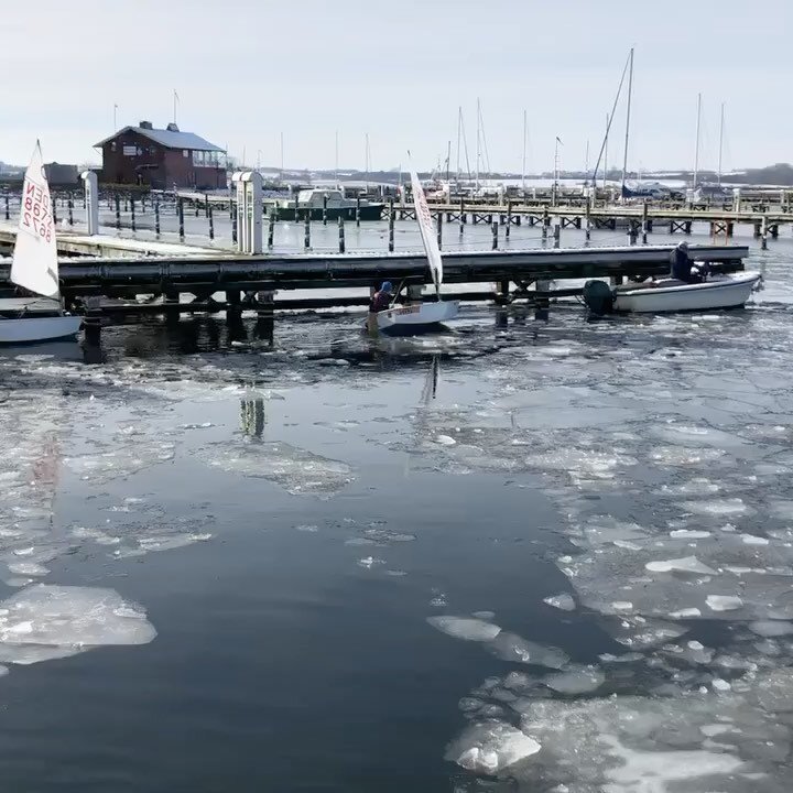 When you really want to go sailing! ❄️❄️❄️ Wintersailing in DK #passionforsailing