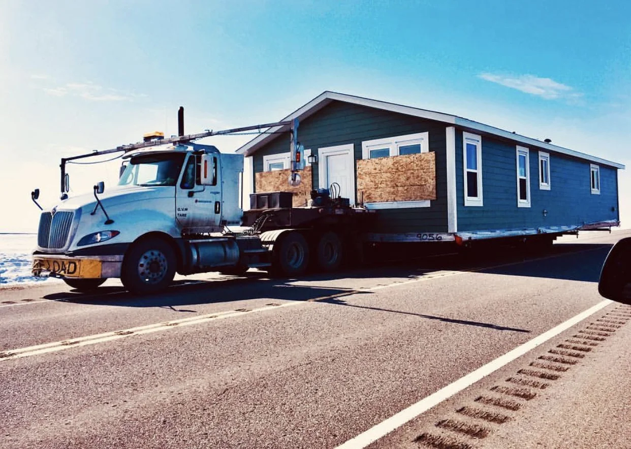 “There’s a house coming through!”
