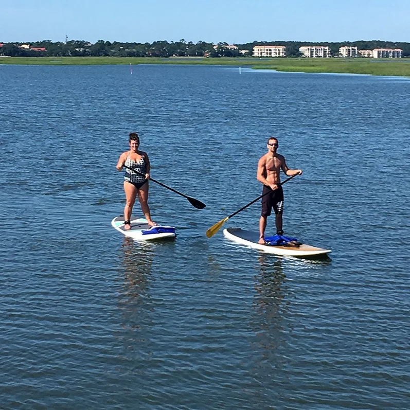 couple-sup-far.jpg