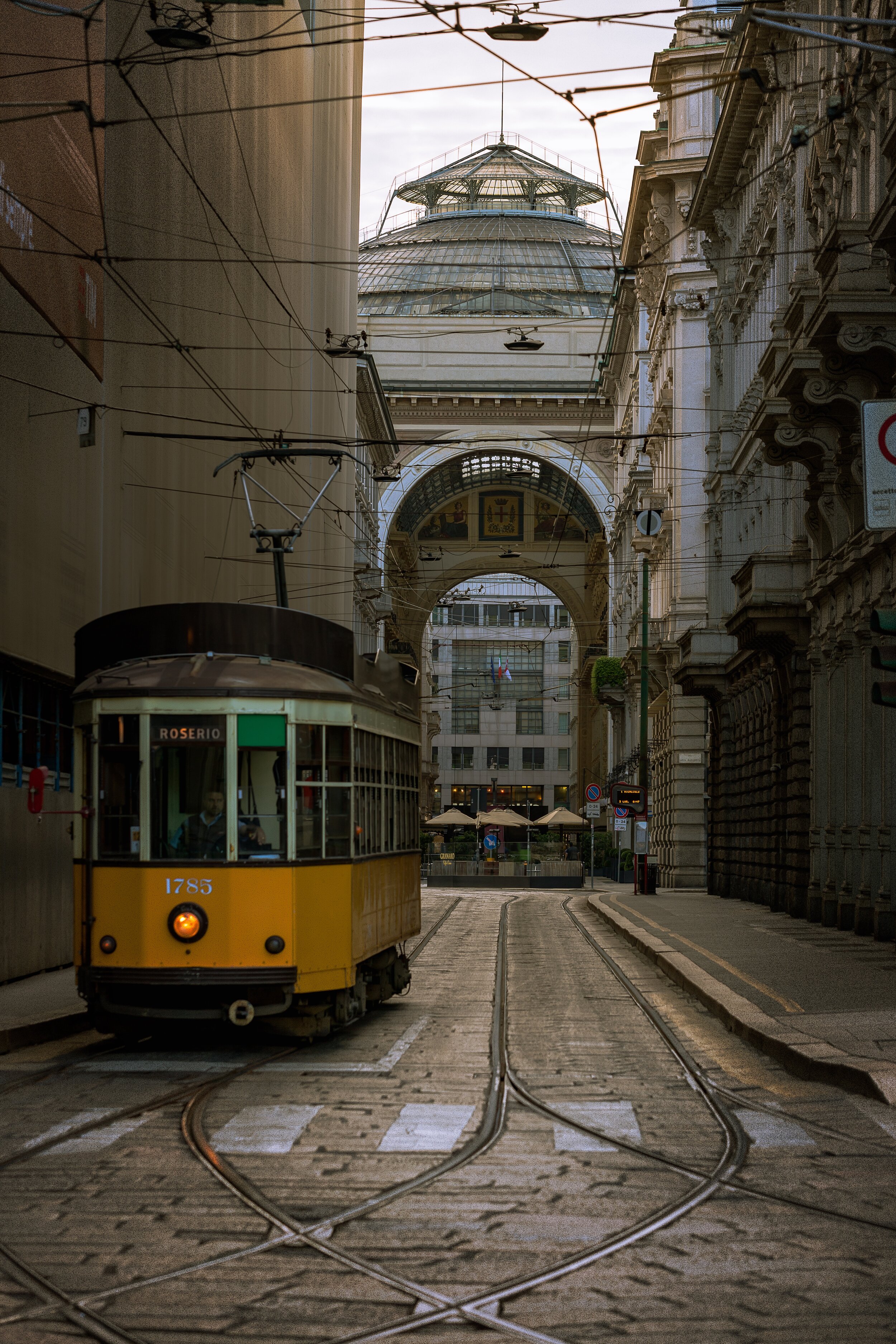 Milan Trollies