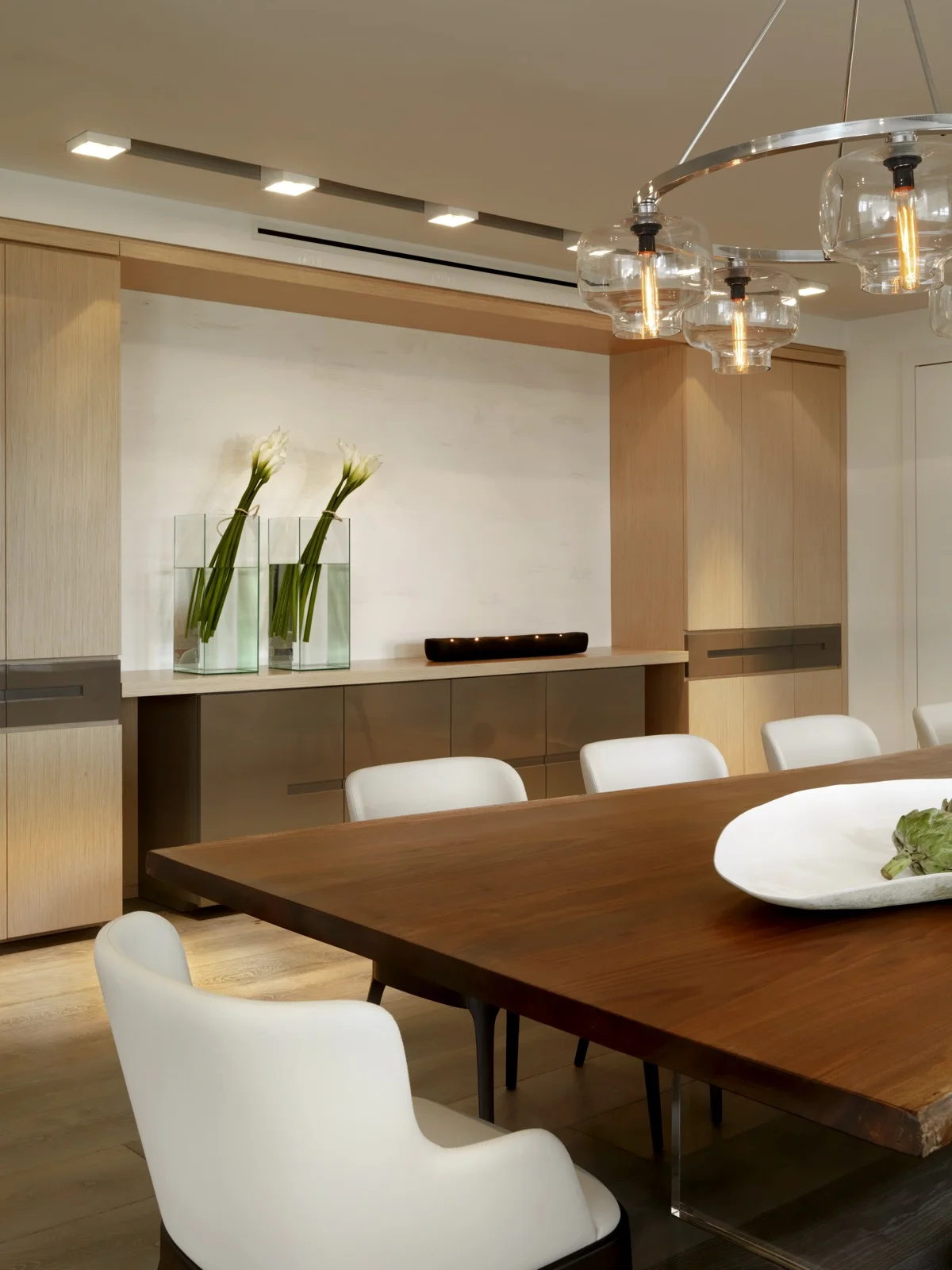 7.1 Dining room vignette.jpg