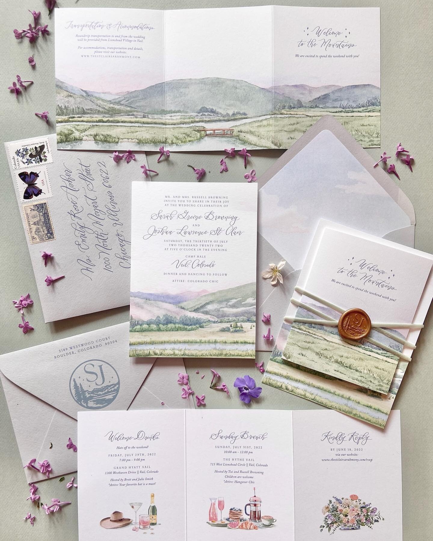 Happy wedding day to Sarah and Josh! We had the best time working with @whimevents on their stationery (seriously, Natalie is so organized, sweet, and down-to-earth, and their style guide had us excited about this project from day 1); we work almost 