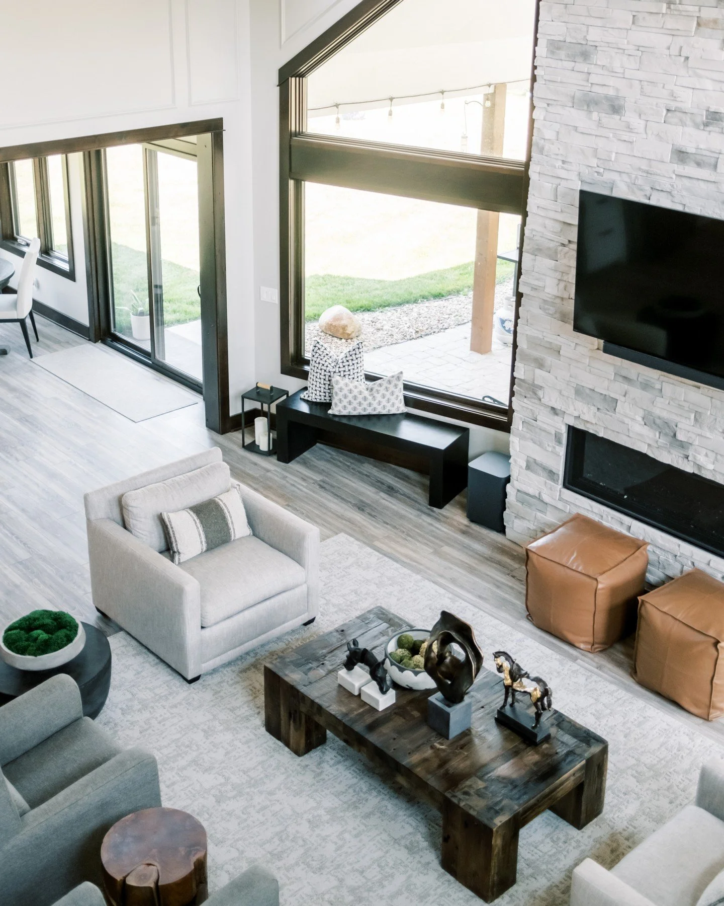 A room that feels like a warm embrace.
Rich wood tones, layered textures, and that lived-in charm only rustic design can bring. This space invites you to curl up, slow down, and savor the simple moments. 🤎

Ready to create a home that feels this coz