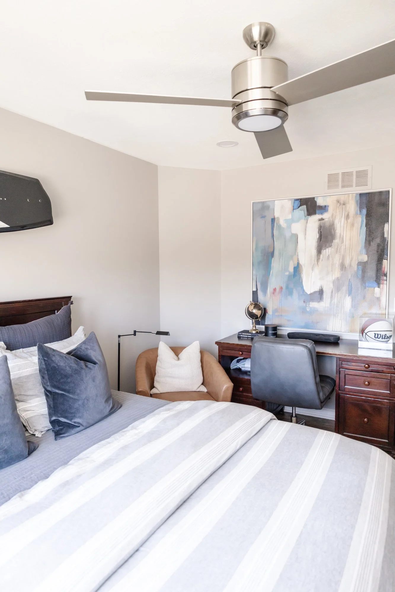 2 - ©2023 WAYS Interiors - Brown Boys Bedroom.jpg