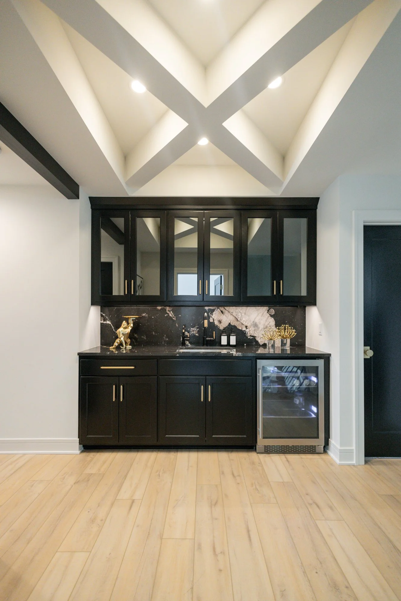 2 - ©2023 WAYS Interiors - Bressman Bar.jpg