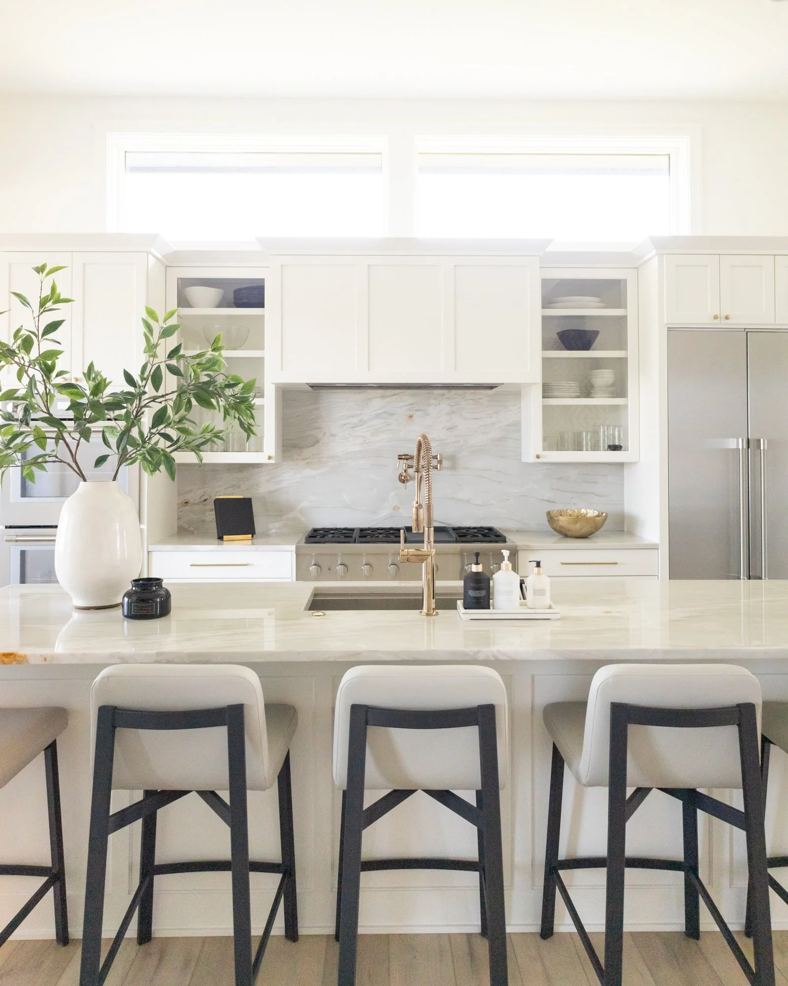 2 - ©2023 WAYS Interiors - Bressman - Kitchen.jpg