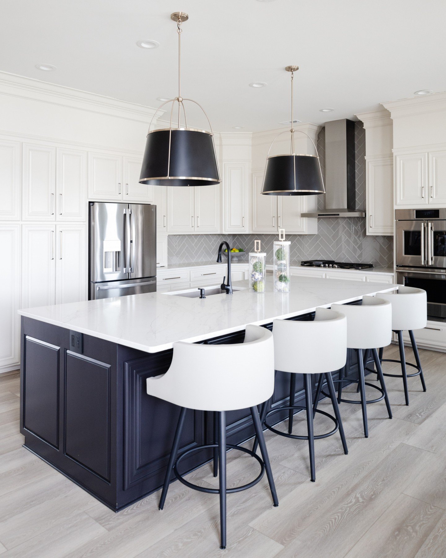 Designed to be lived in.
Refined. Functional. Effortless.

#WAYSInteriors
#KitchenGoals
#InteriorDesignInspo
#theWAYSway
#OmahaHomes
#InteriorDesignOmaha
#OmahaDesigner