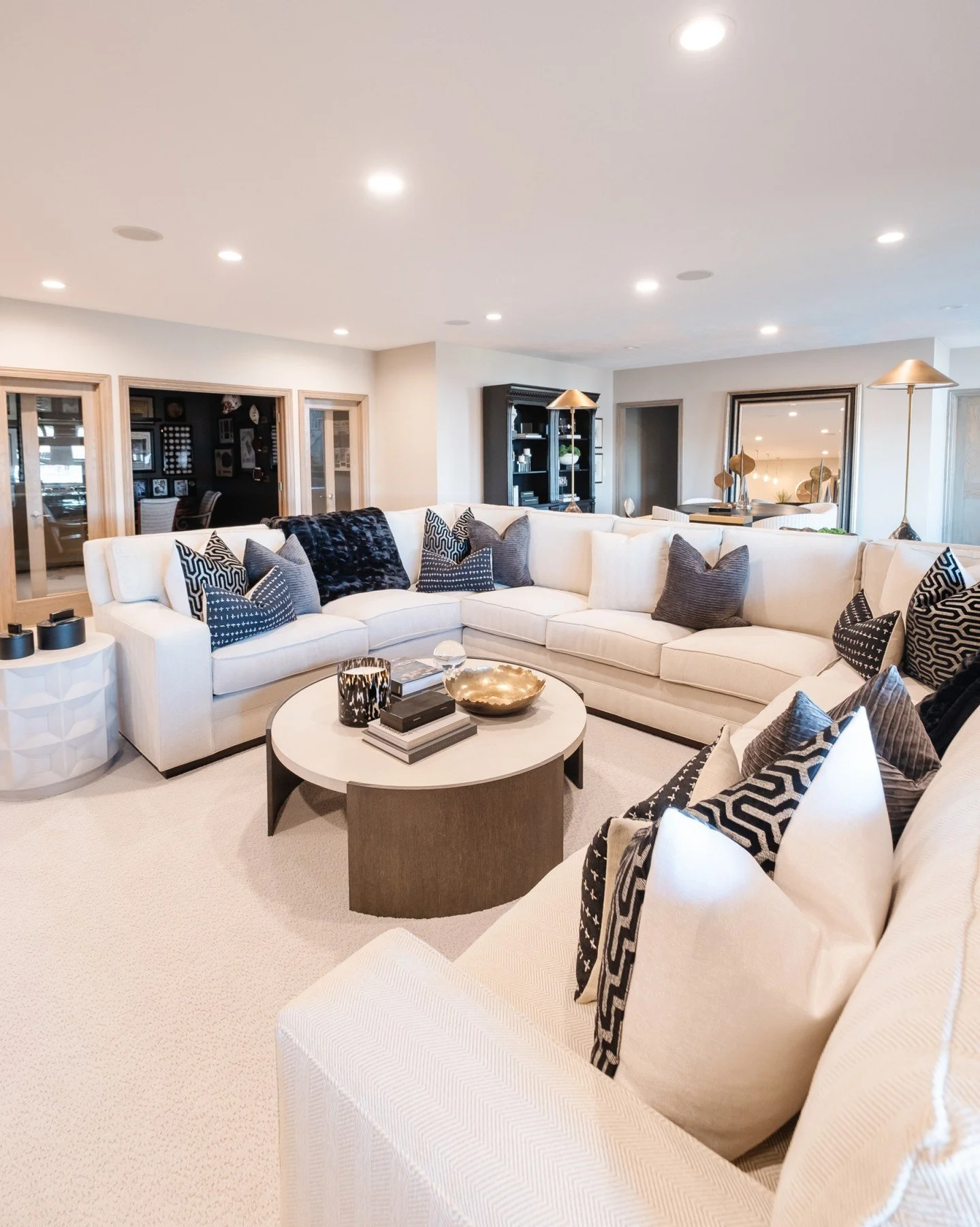 A sectional worth sinking into. Plush, inviting, and made for real life.

#WASYInteriors
#CozyLiving 
#SectionalStyle 
#ComfortMeetsDesign 
#HomeDetails
#BasementGoals
#DesignInspo
#theWAYSway