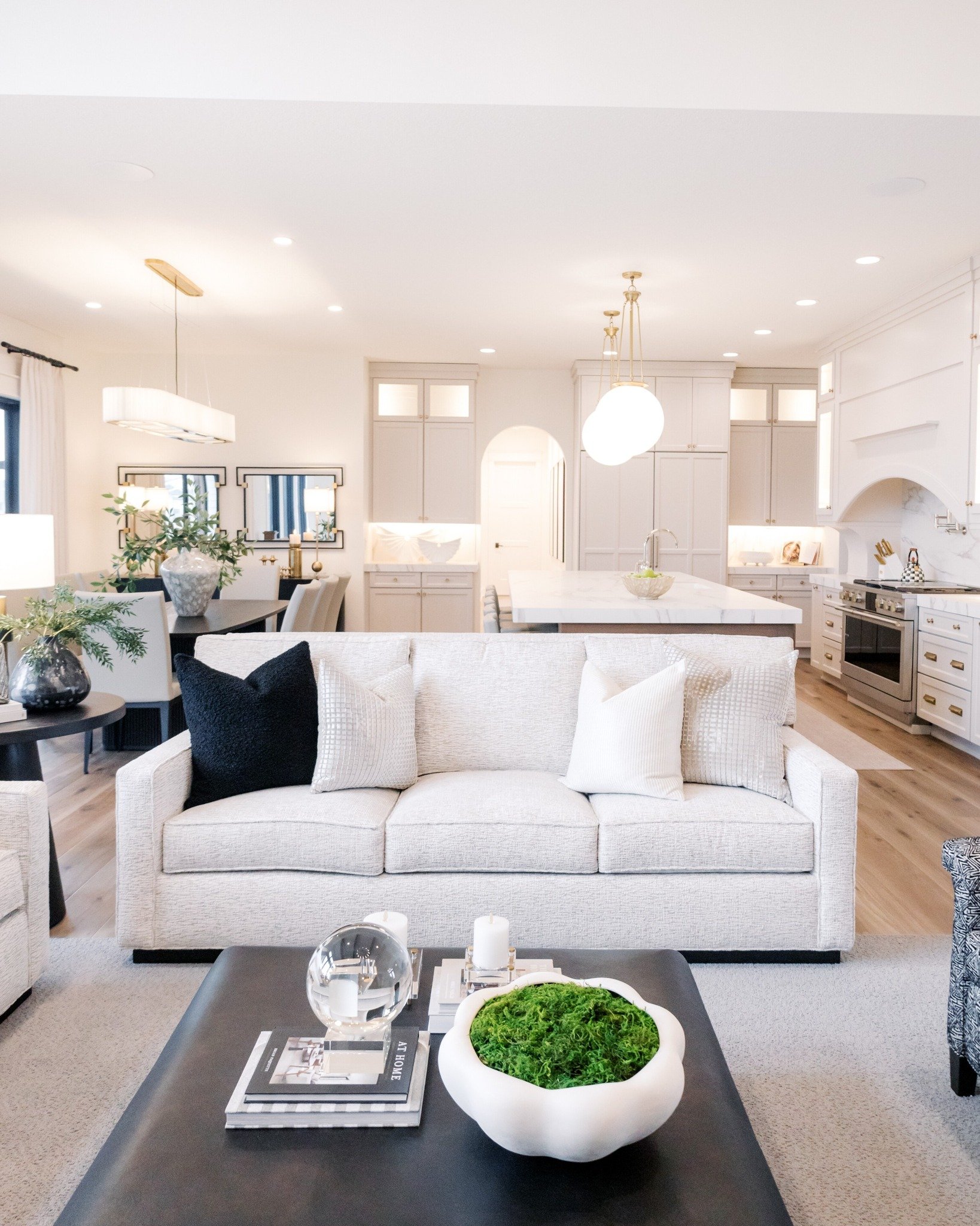 Two angles, one beautifully balanced space ✨

From the moment you walk in to the view beyond, every detail was designed to feel cohesive, inviting, and effortlessly elevated.

Proof that a well-designed room looks just as good from every direction 🤍