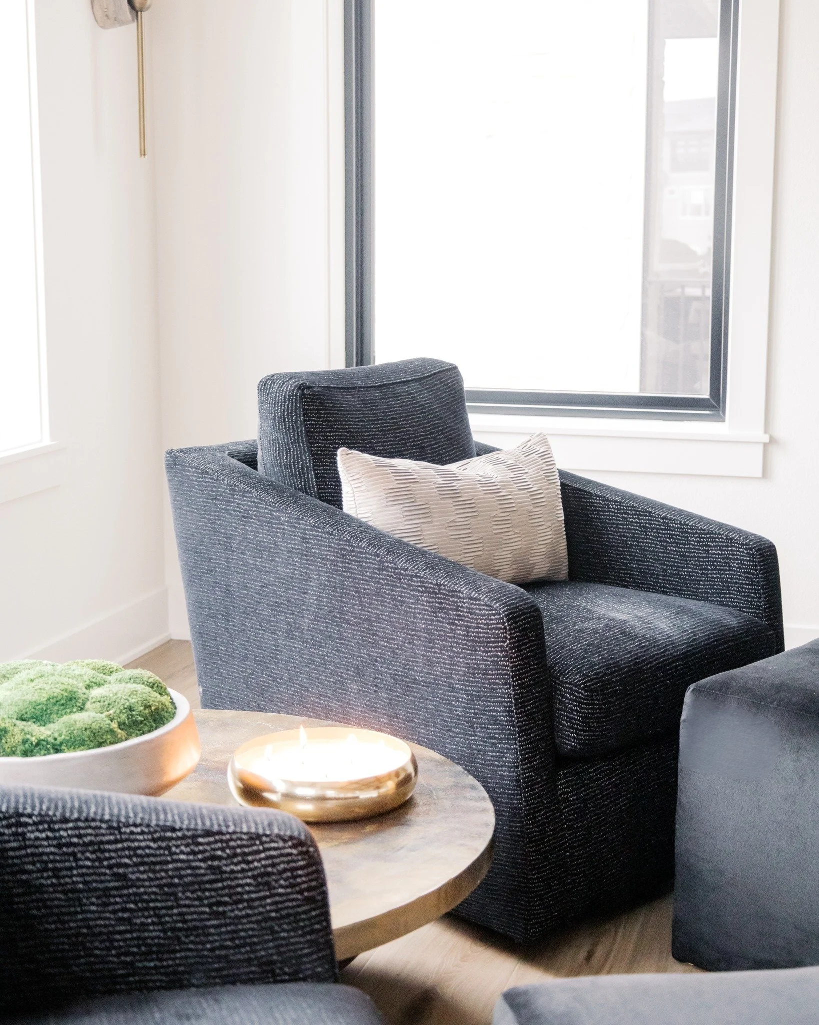 A little corner of calm at the end of a long day. 

This sitting area is proof that a primary suite can have a real moment. Not just a place to sleep, but a place to actually land. To read, catch up, or just breathe before bed. We love a space that w