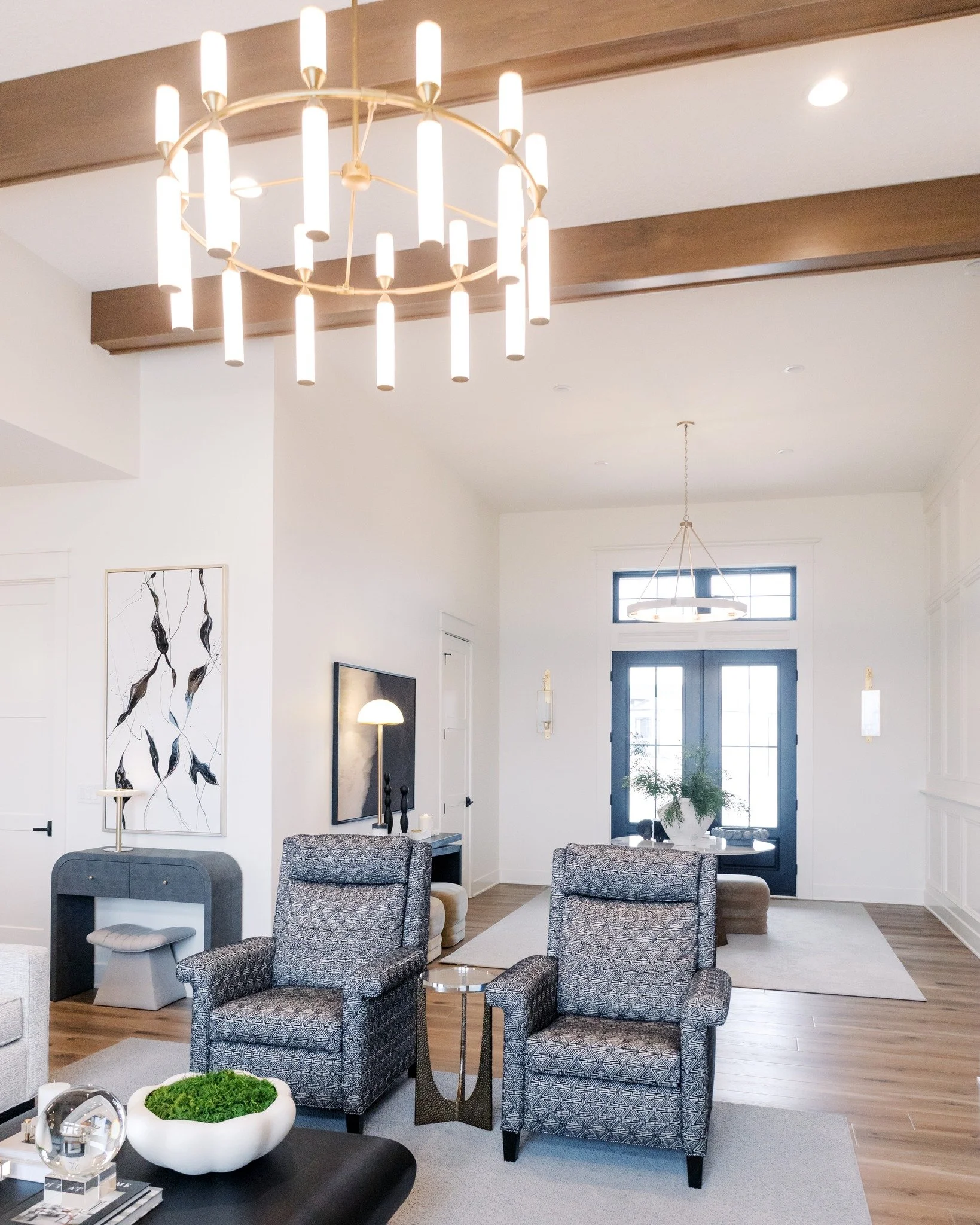 A room that makes an entrance ✨

By layering soft textures and timeless furnishings, we created a space that feels elevated yet effortlessly livable. Every piece was thoughtfully selected to bring comfort, conversation, and connection into the heart 