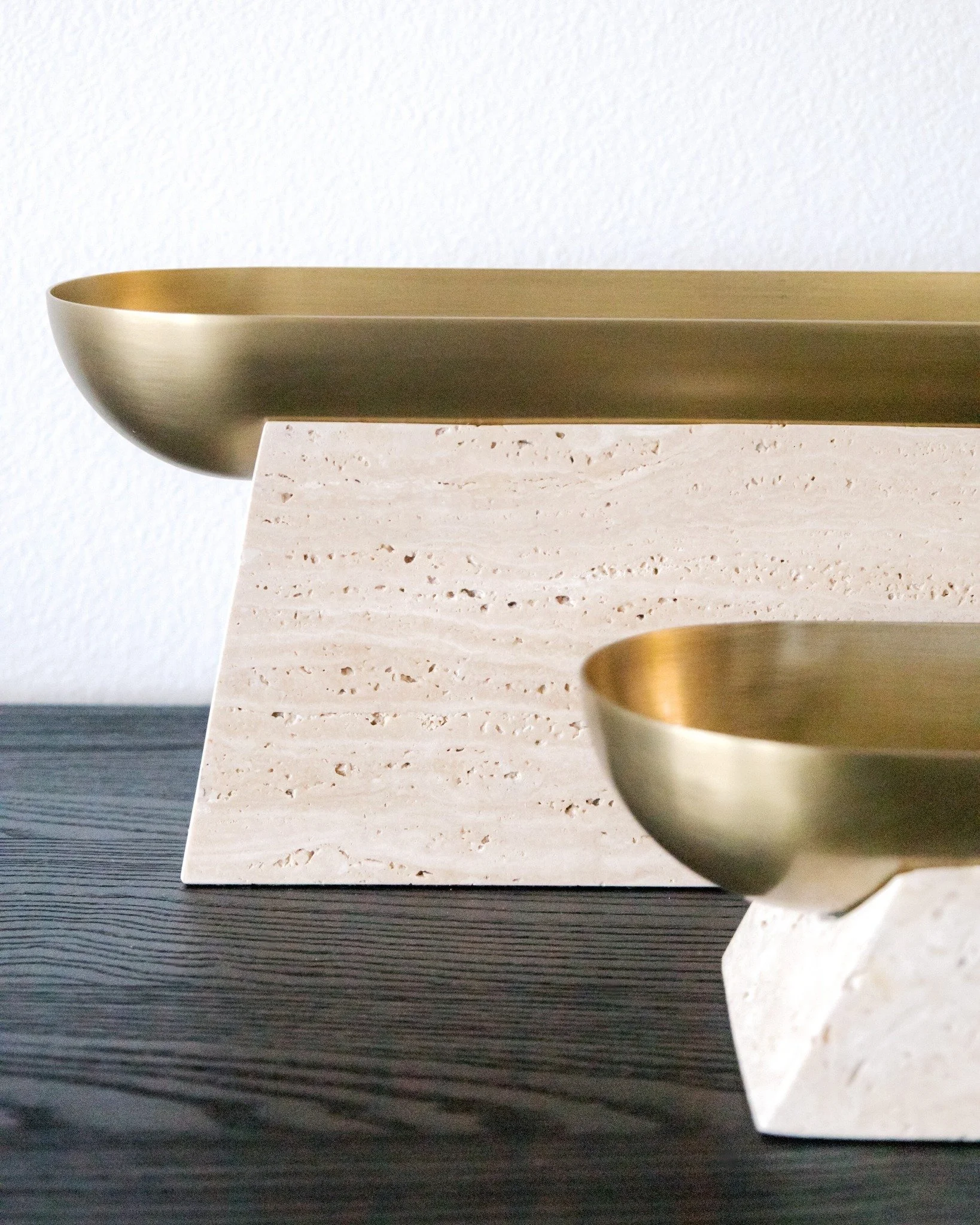 The details are doing all the talking in this one. A little texture, a little green, a lot of intention. This is what happens when every piece in a room has a reason to be there.

What's the one styling detail in your home you'd never give up? 👇

#W