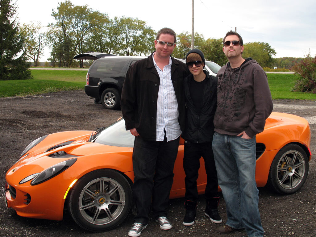 Justin Bieber - Chris Anderson - Rob Wells.jpg