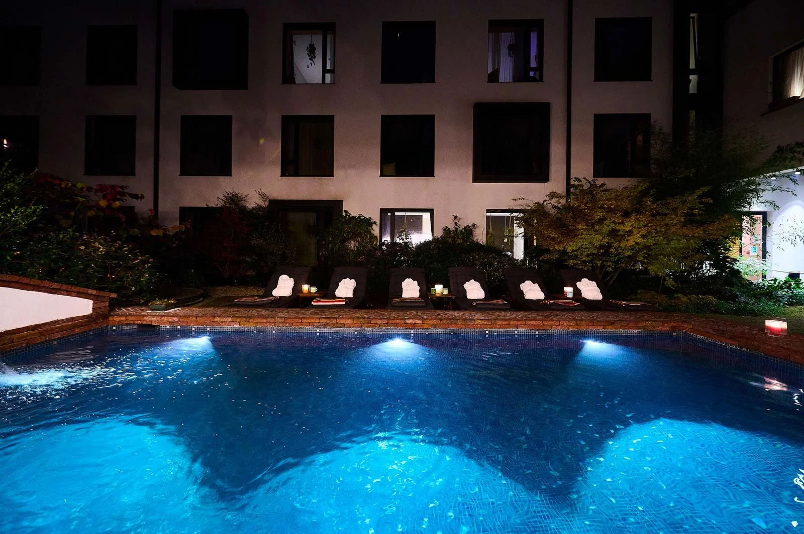 Secret Pool — Jardin Secret