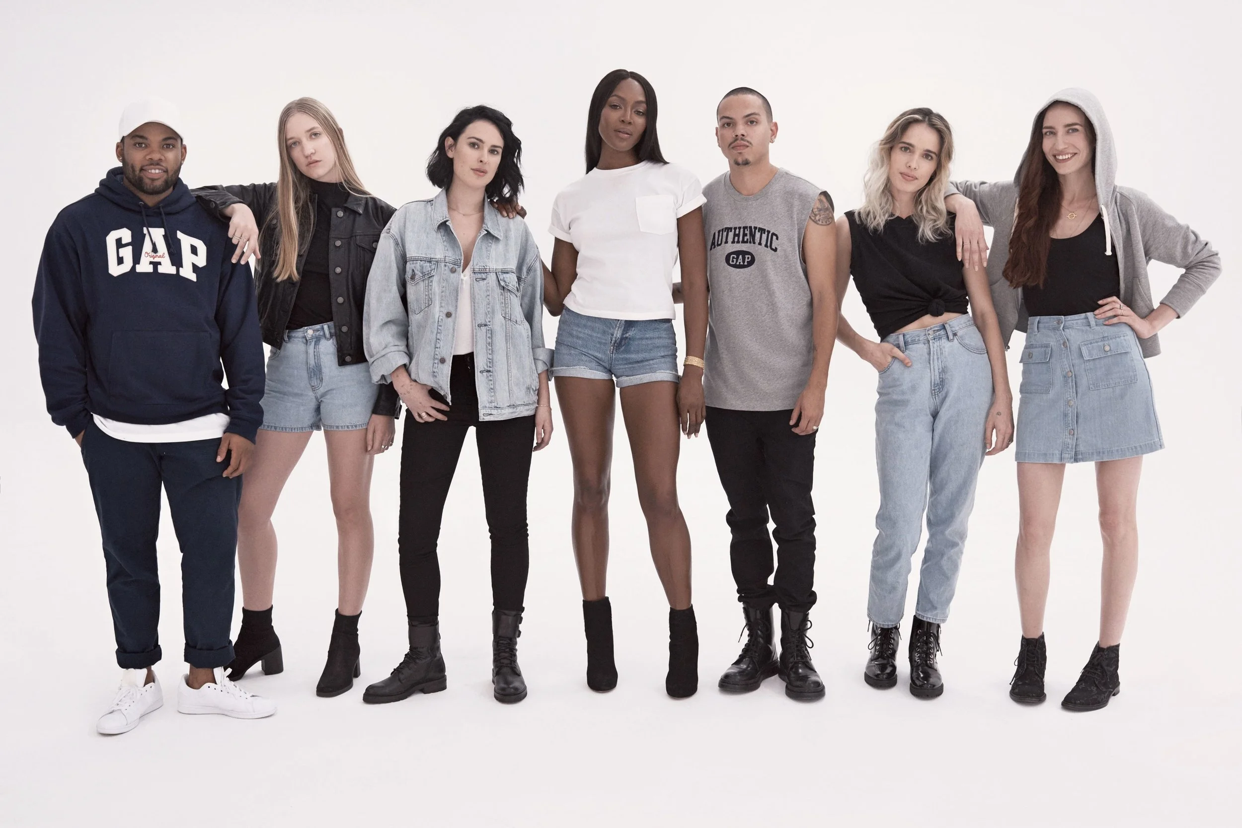 GAP LAUNCHES LIMITED-EDITION ’90S COLLECTION