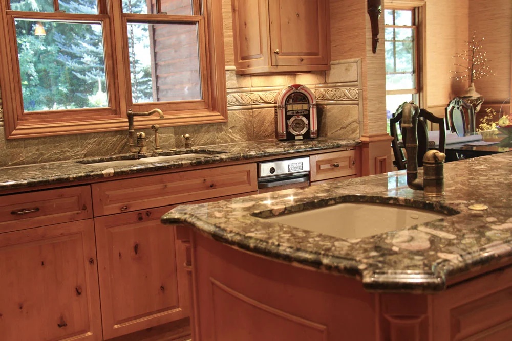 Granite Counter with Accent Tileand Granite Island